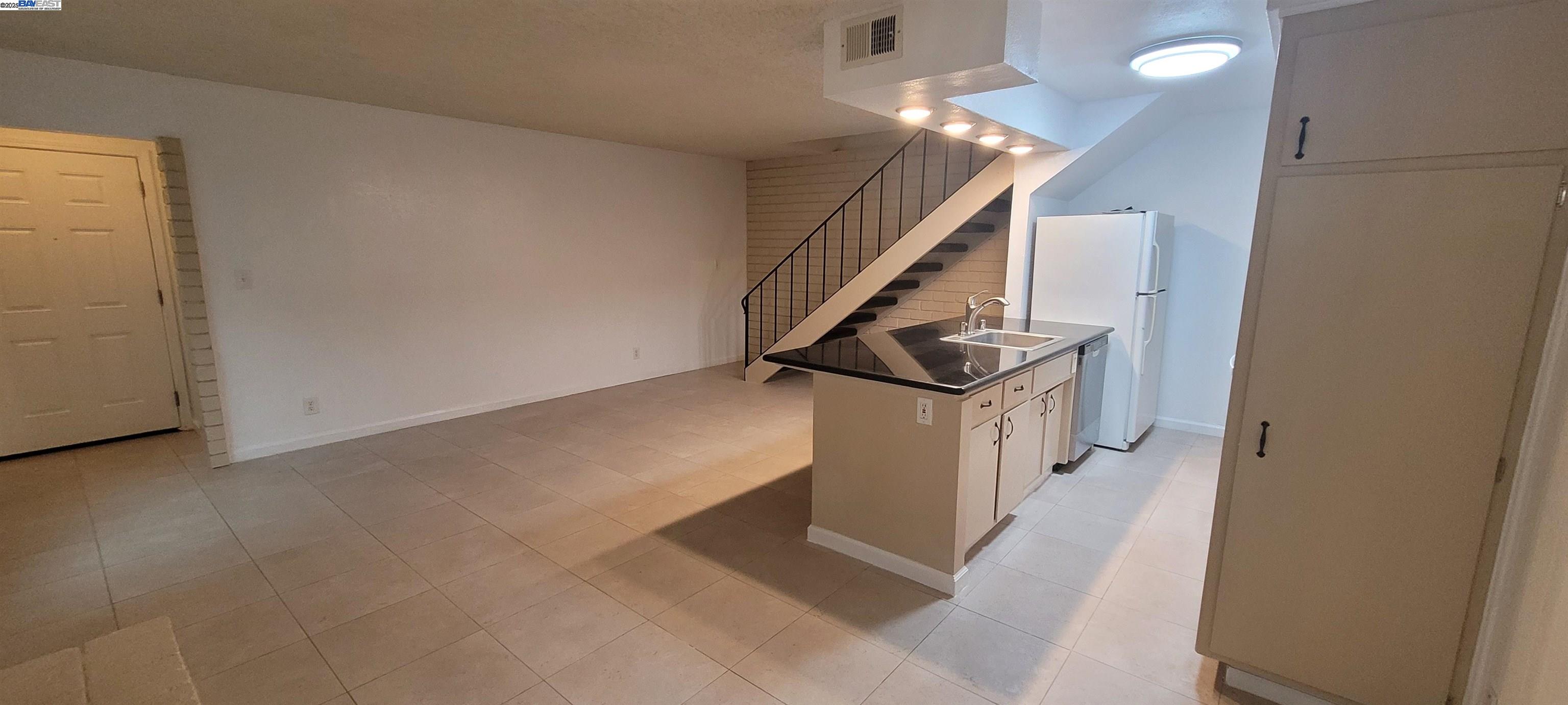 Detail Gallery Image 13 of 16 For 5544 Keoncrest Cir, Sacramento,  CA 95841 - – Beds | – Baths