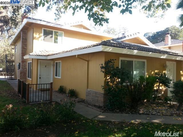 Detail Gallery Image 3 of 16 For 5544 Keoncrest Cir, Sacramento,  CA 95841 - – Beds | – Baths