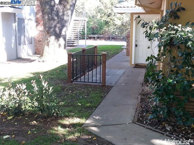 Detail Gallery Image 6 of 16 For 5544 Keoncrest Cir, Sacramento,  CA 95841 - – Beds | – Baths