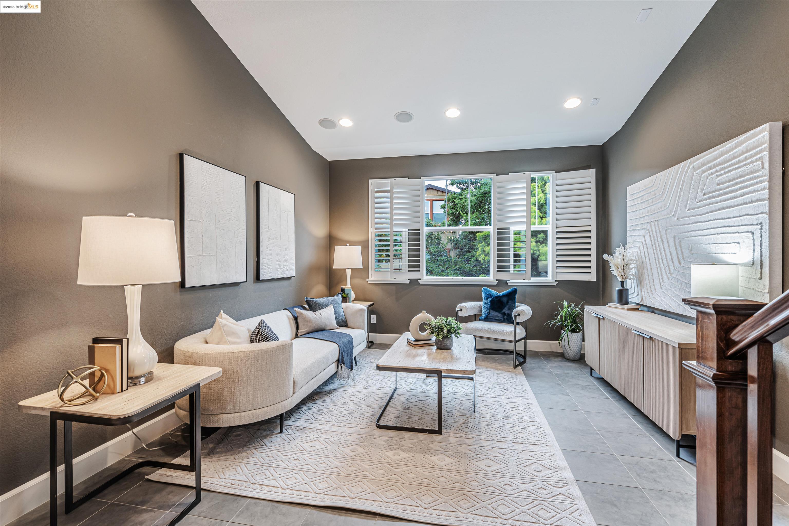 Detail Gallery Image 9 of 27 For 830 El Paseo Cir, Walnut Creek,  CA 94597 - 3 Beds | 3 Baths