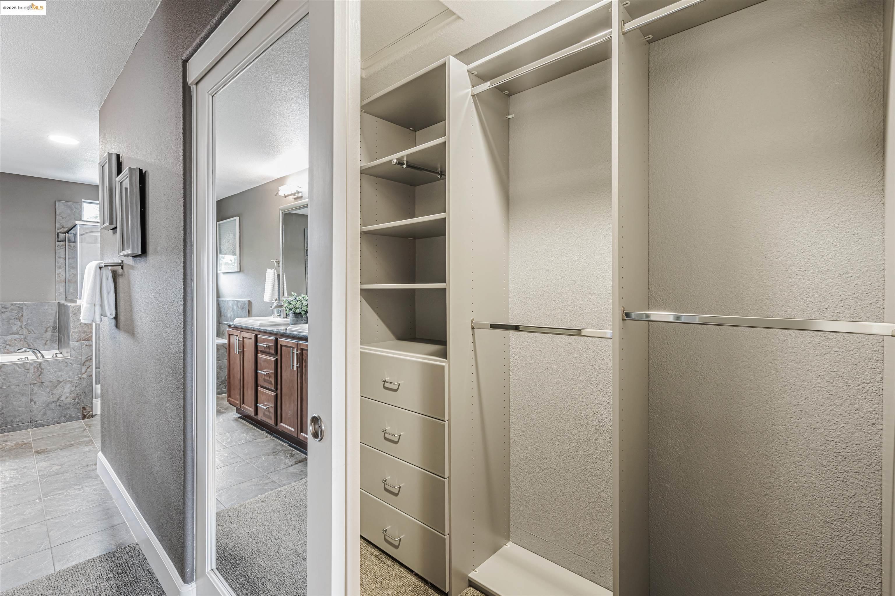 Detail Gallery Image 19 of 27 For 830 El Paseo Cir, Walnut Creek,  CA 94597 - 3 Beds | 3 Baths