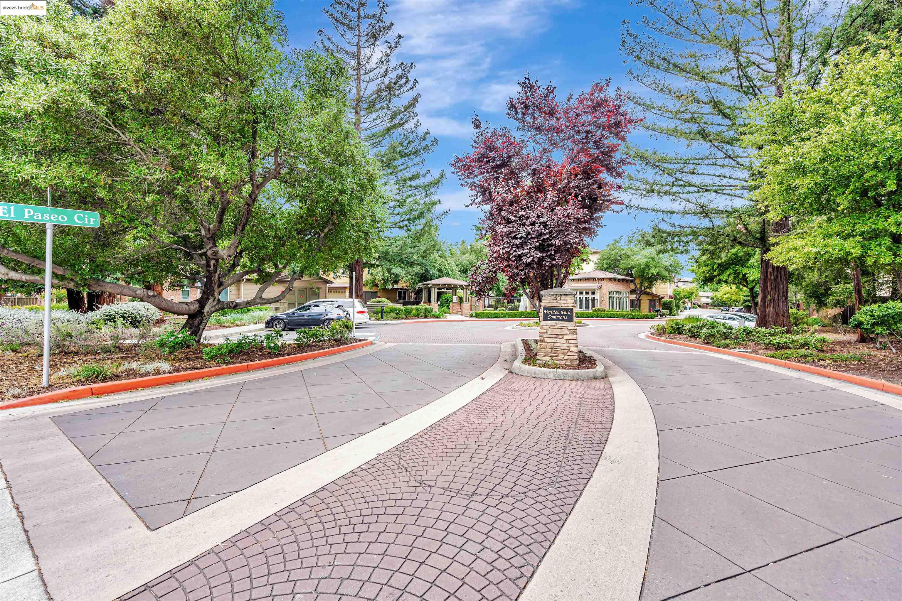 Detail Gallery Image 24 of 27 For 830 El Paseo Cir, Walnut Creek,  CA 94597 - 3 Beds | 3 Baths