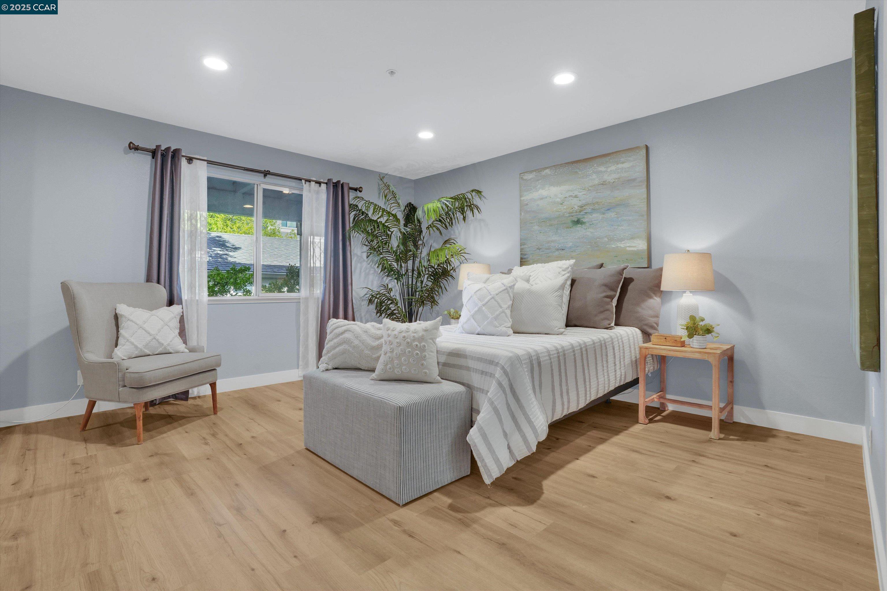 Detail Gallery Image 14 of 27 For 2725 Oak Rd a,  Walnut Creek,  CA 94597 - 2 Beds | 2 Baths