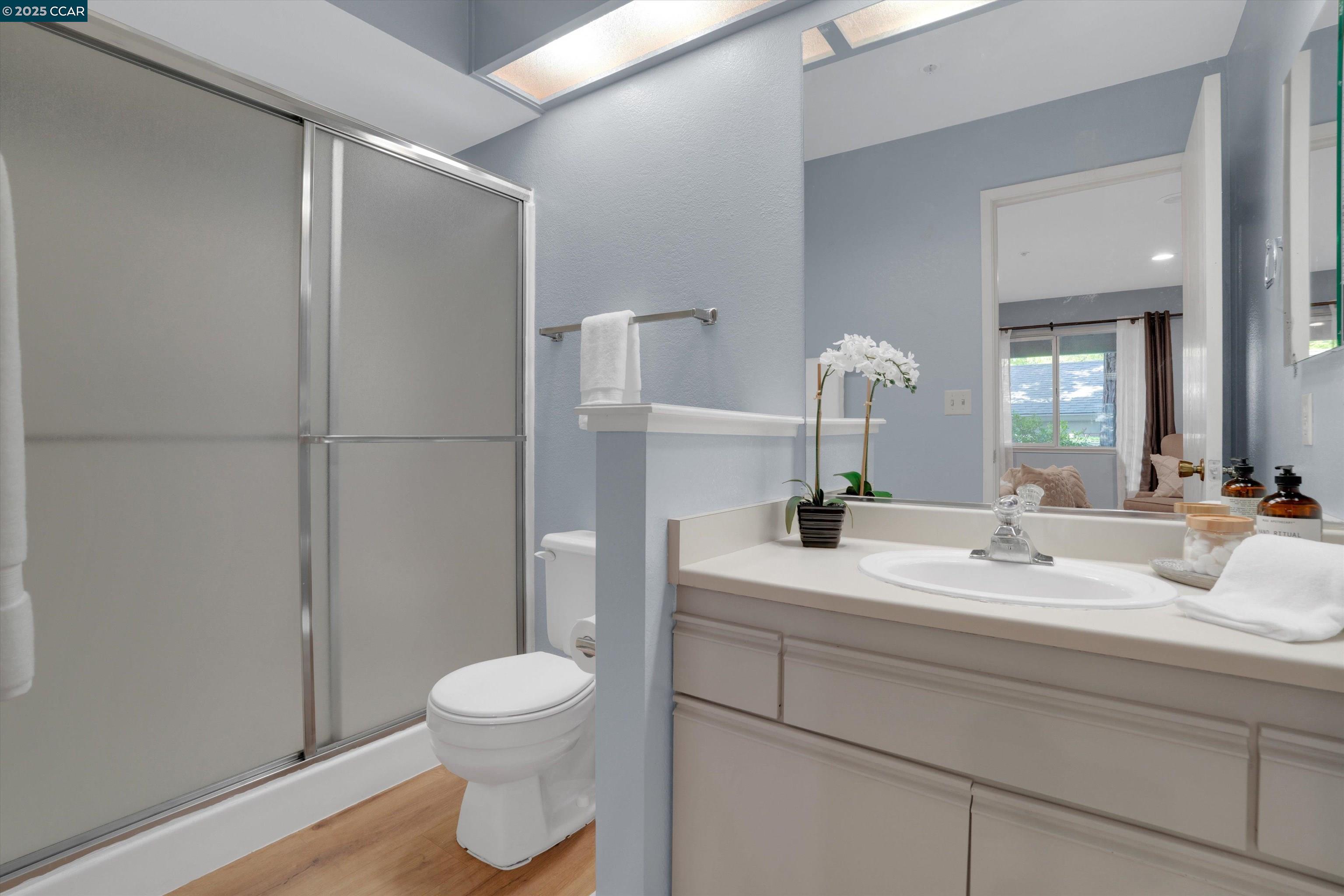 Detail Gallery Image 16 of 27 For 2725 Oak Rd a,  Walnut Creek,  CA 94597 - 2 Beds | 2 Baths