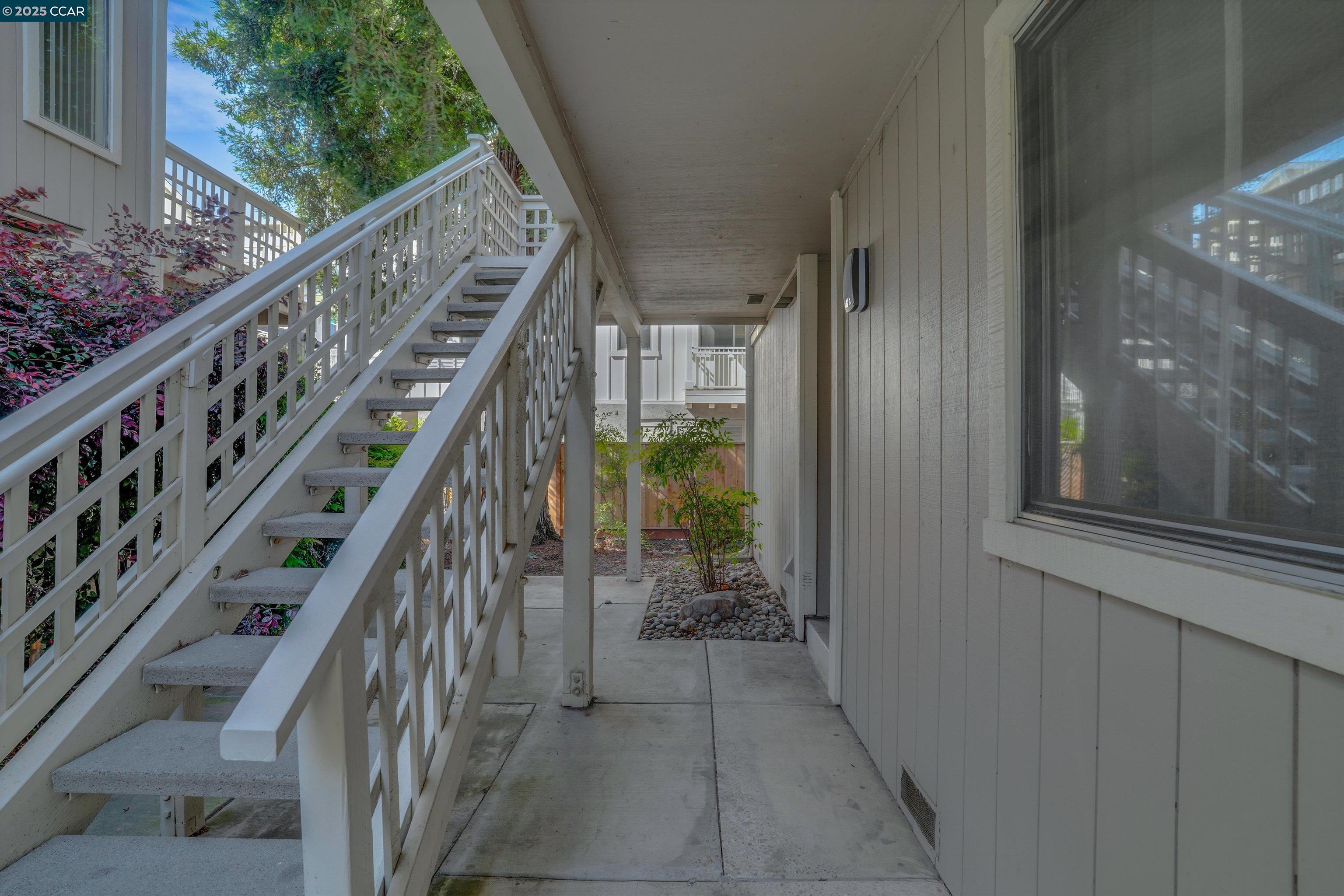 Detail Gallery Image 26 of 27 For 2725 Oak Rd a,  Walnut Creek,  CA 94597 - 2 Beds | 2 Baths