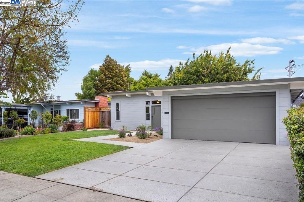 Detail Gallery Image 3 of 48 For 558 Maple Ave, Sunnyvale,  CA 94085 - 3 Beds | 1 Baths