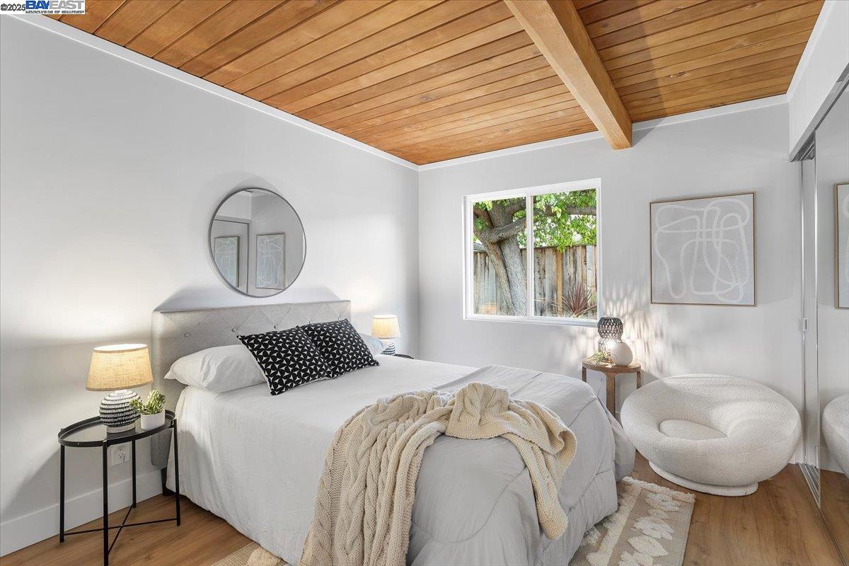 Detail Gallery Image 19 of 48 For 558 Maple Ave, Sunnyvale,  CA 94085 - 3 Beds | 1 Baths