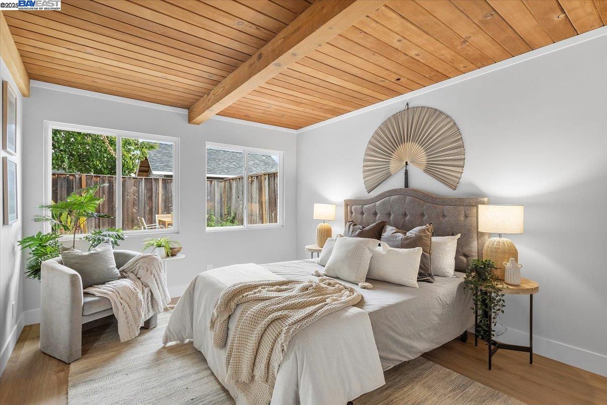 Detail Gallery Image 22 of 48 For 558 Maple Ave, Sunnyvale,  CA 94085 - 3 Beds | 1 Baths