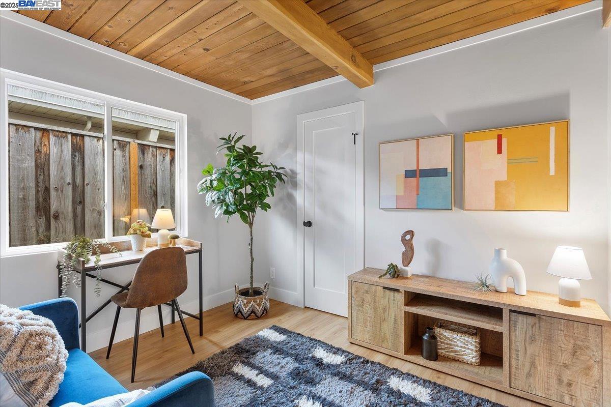 Detail Gallery Image 26 of 48 For 558 Maple Ave, Sunnyvale,  CA 94085 - 3 Beds | 1 Baths