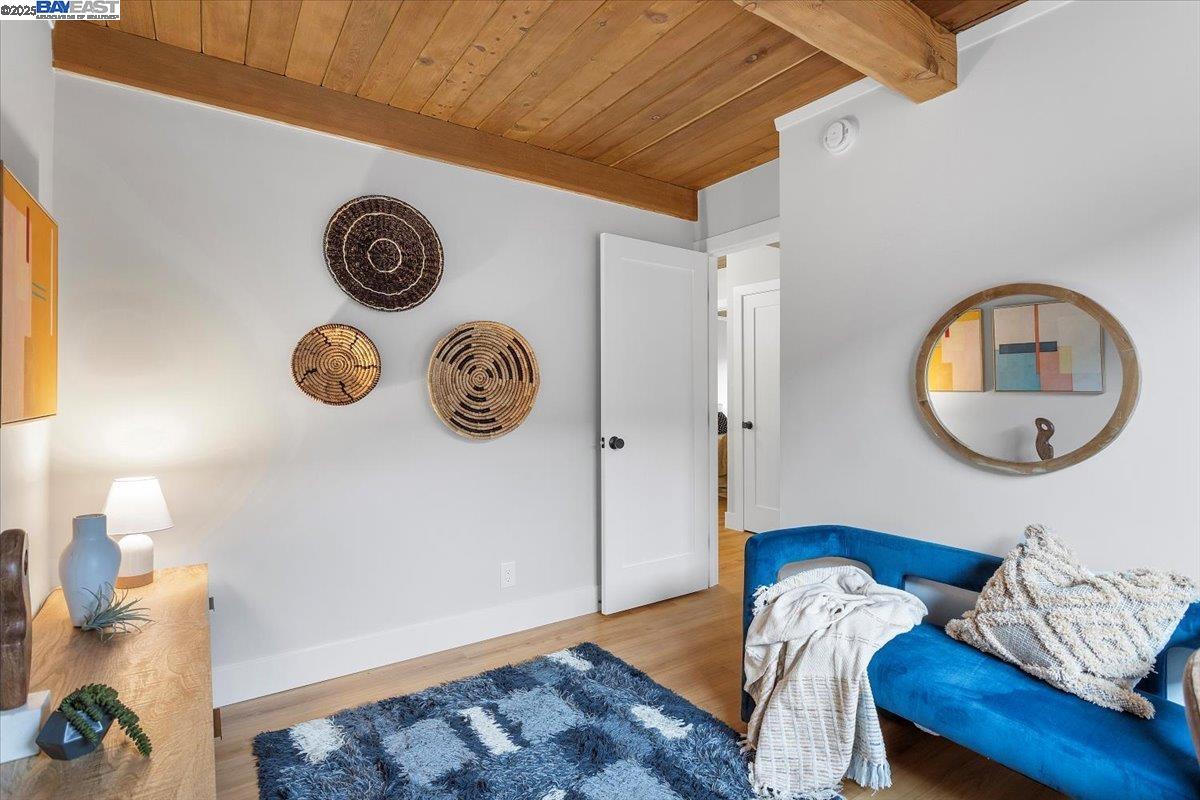 Detail Gallery Image 27 of 48 For 558 Maple Ave, Sunnyvale,  CA 94085 - 3 Beds | 1 Baths