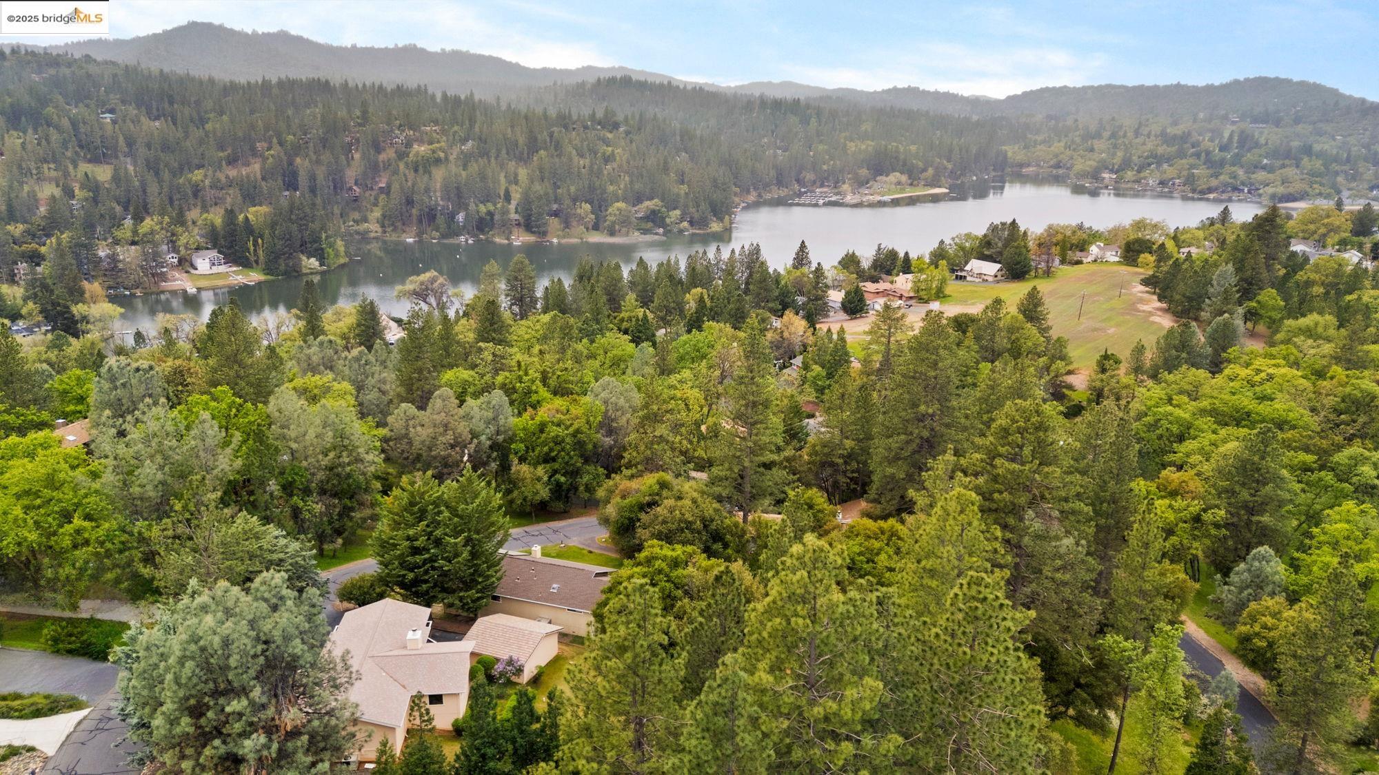 Detail Gallery Image 31 of 37 For 12632 Cresthaven Dr, Groveland,  CA 95321 - 3 Beds | 2 Baths