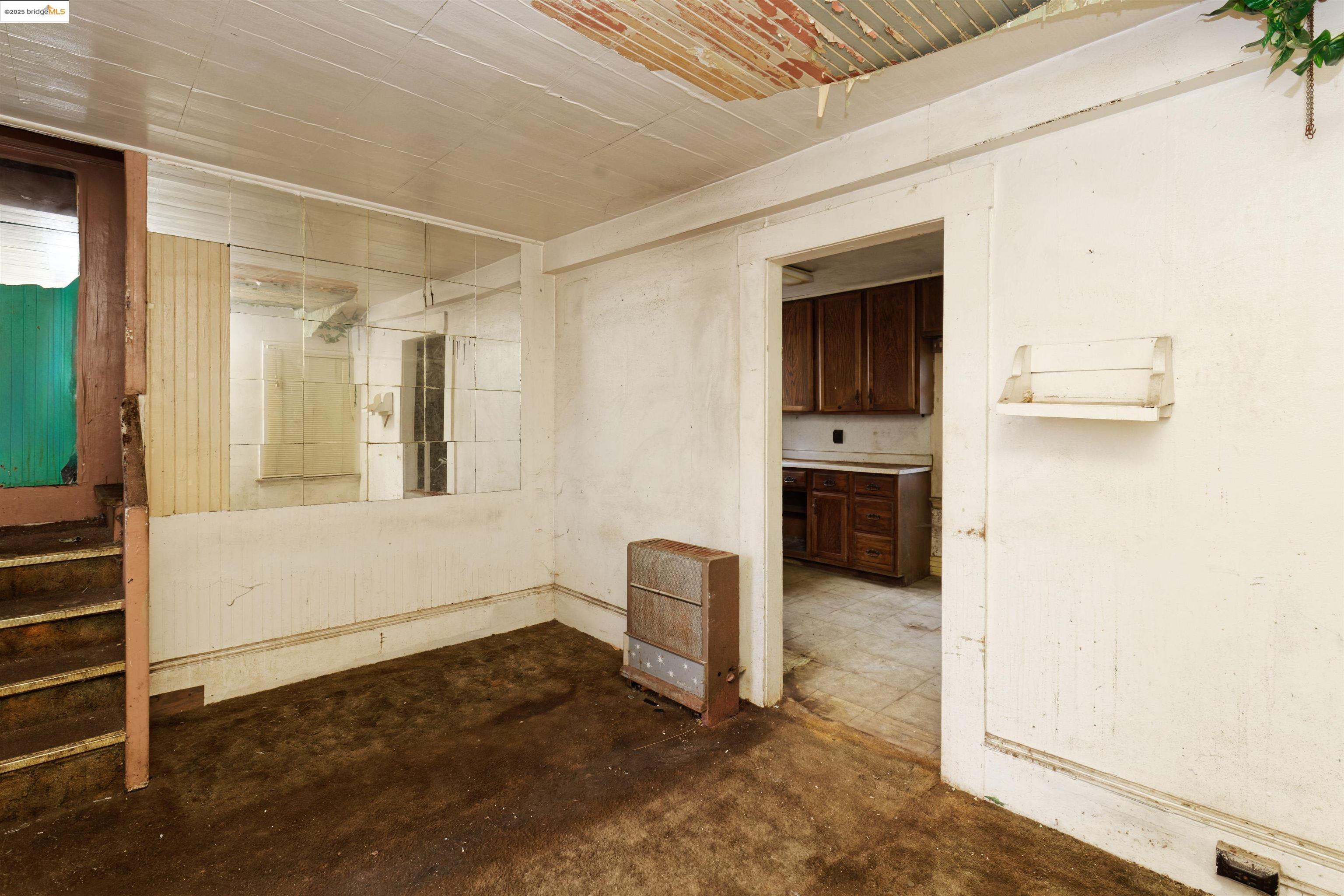 1029 57Th St, Oakland, California 94608, 2 Bedrooms Bedrooms, 4 Rooms Rooms,1 BathroomBathrooms,Residential,For Sale,1029 57Th St,41095176