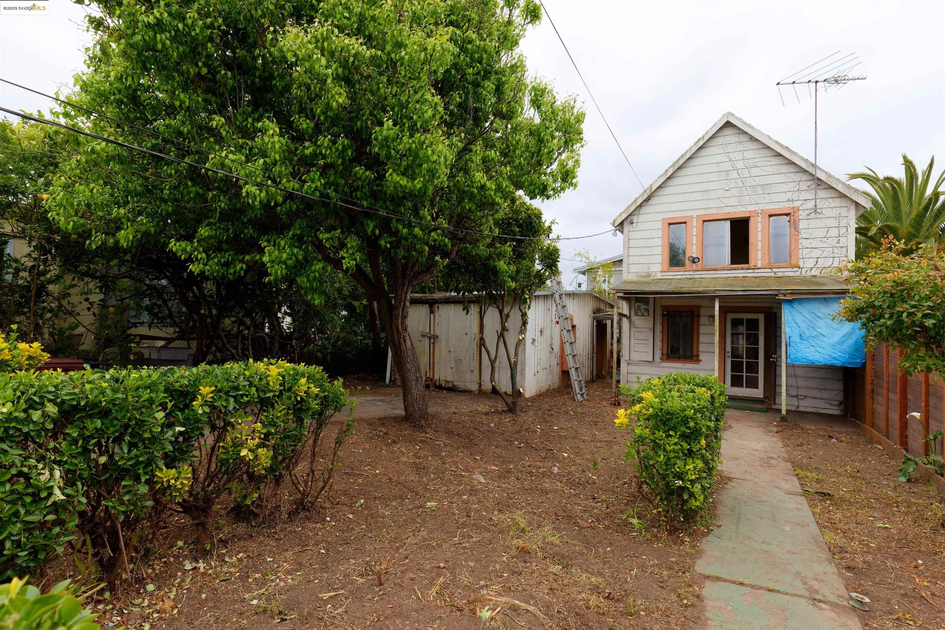 1029 57Th St, Oakland, California 94608, 2 Bedrooms Bedrooms, 4 Rooms Rooms,1 BathroomBathrooms,Residential,For Sale,1029 57Th St,41095176