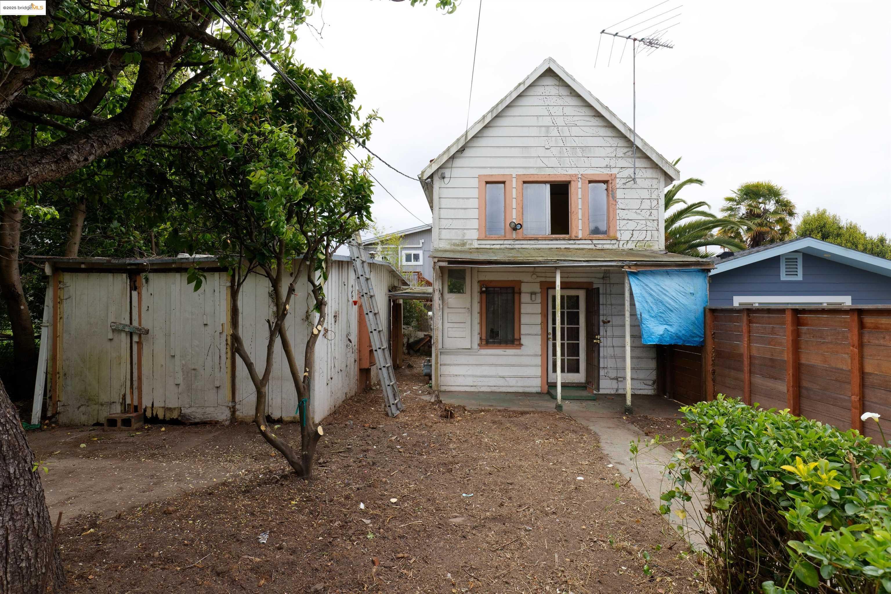 1029 57Th St, Oakland, California 94608, 2 Bedrooms Bedrooms, 4 Rooms Rooms,1 BathroomBathrooms,Residential,For Sale,1029 57Th St,41095176