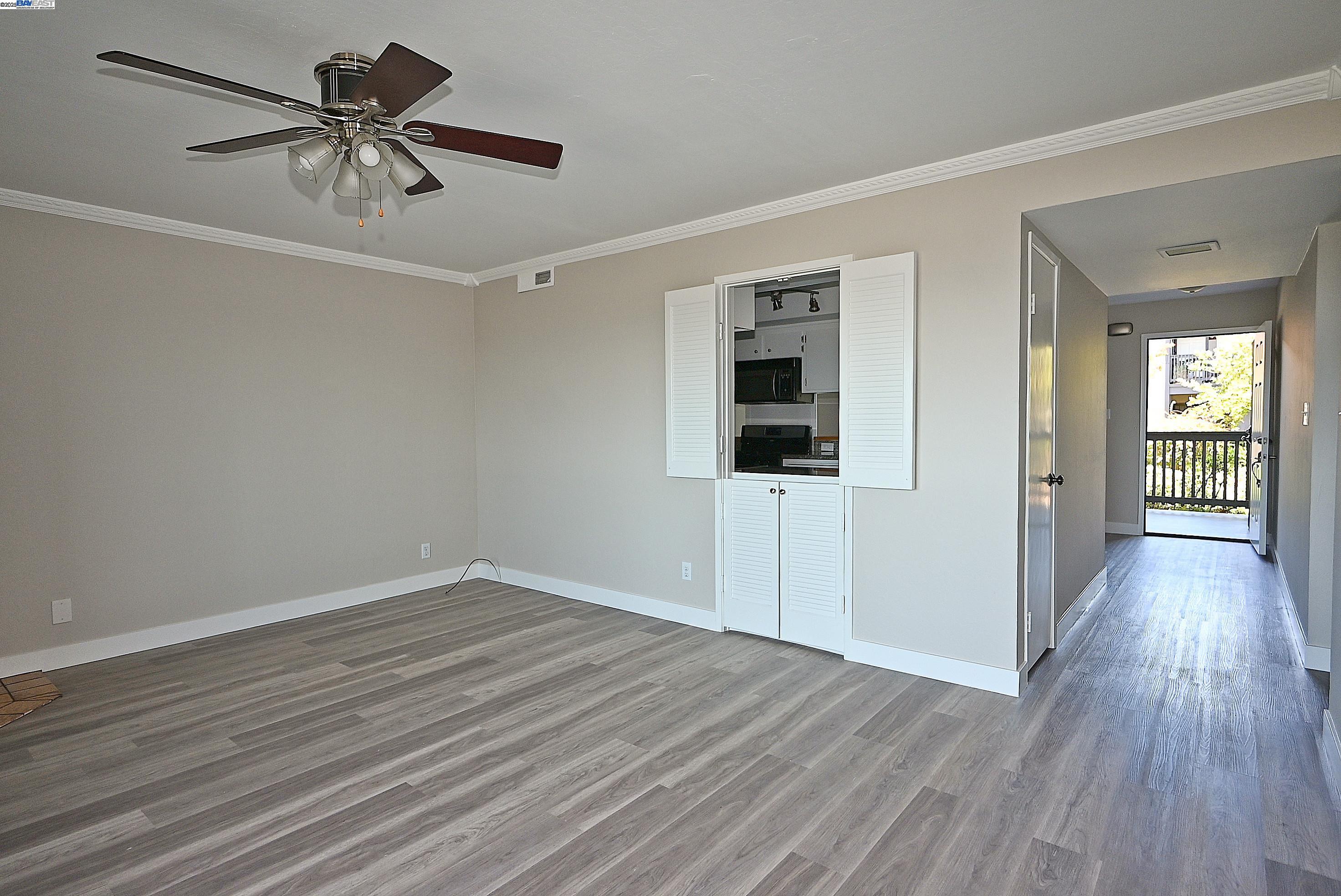 Detail Gallery Image 11 of 39 For 19100 Crest Ave #23,  Castro Valley,  CA 94546 - 2 Beds | 1 Baths