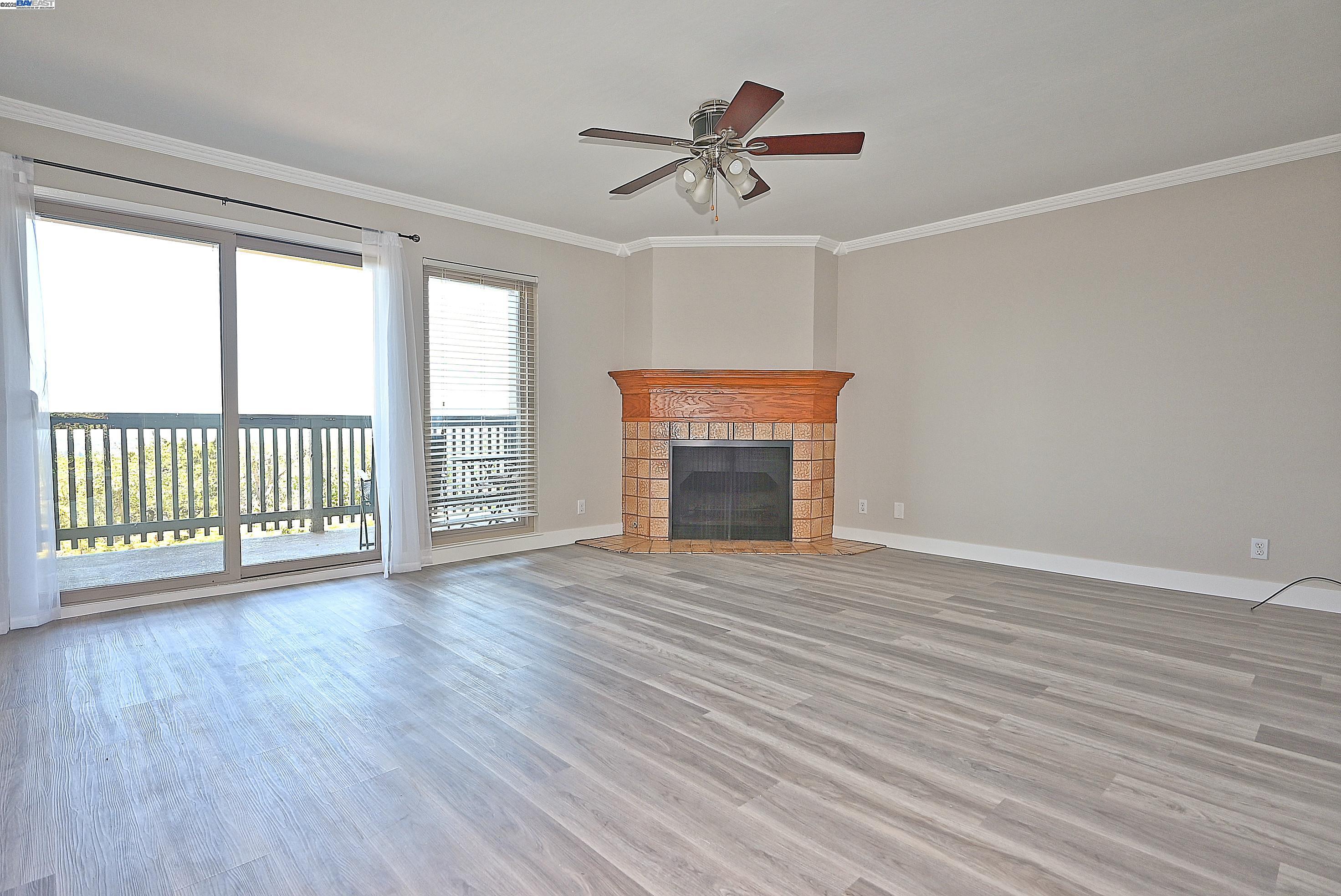 Detail Gallery Image 13 of 39 For 19100 Crest Ave #23,  Castro Valley,  CA 94546 - 2 Beds | 1 Baths