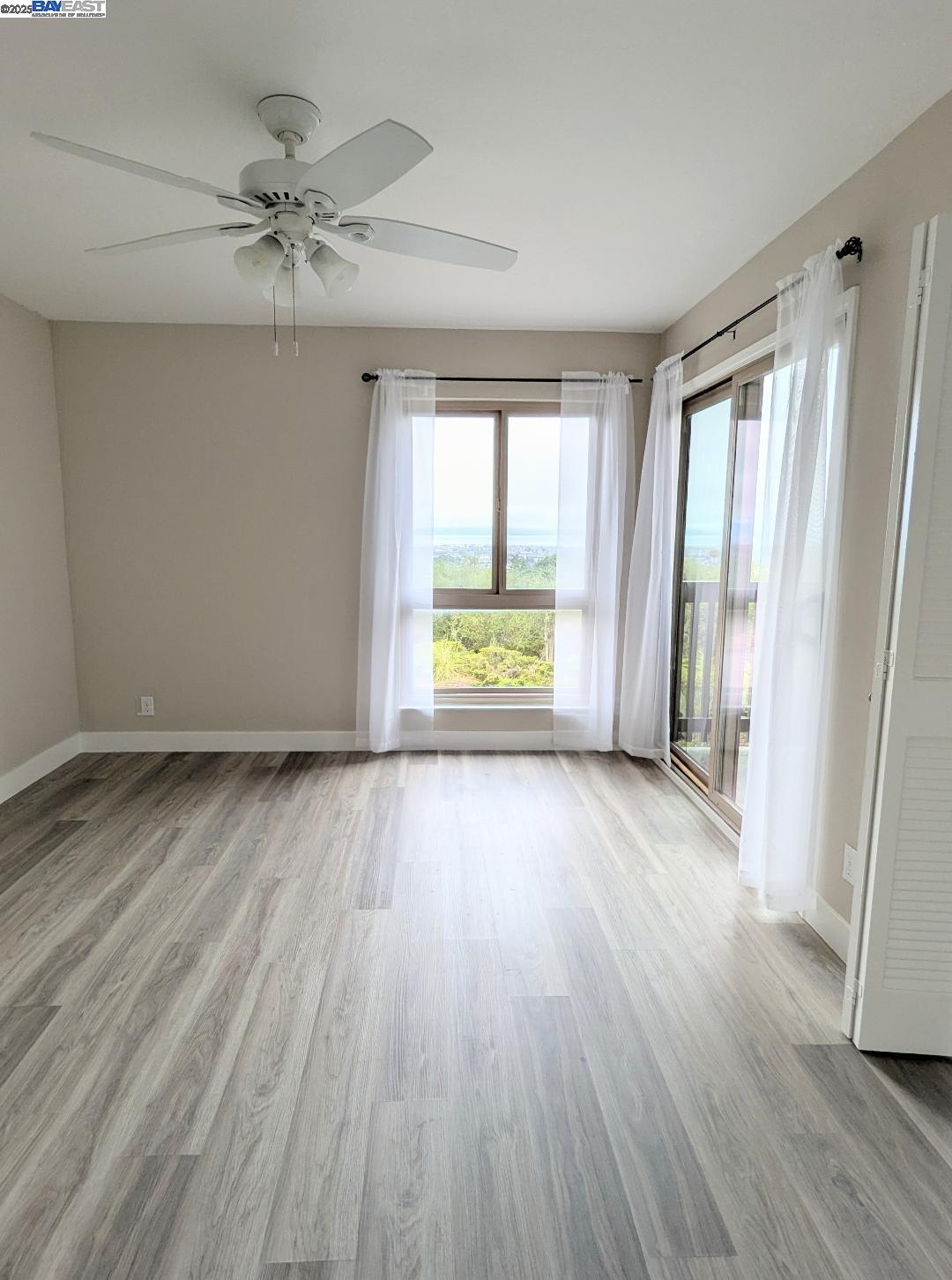 Detail Gallery Image 22 of 39 For 19100 Crest Ave #23,  Castro Valley,  CA 94546 - 2 Beds | 1 Baths