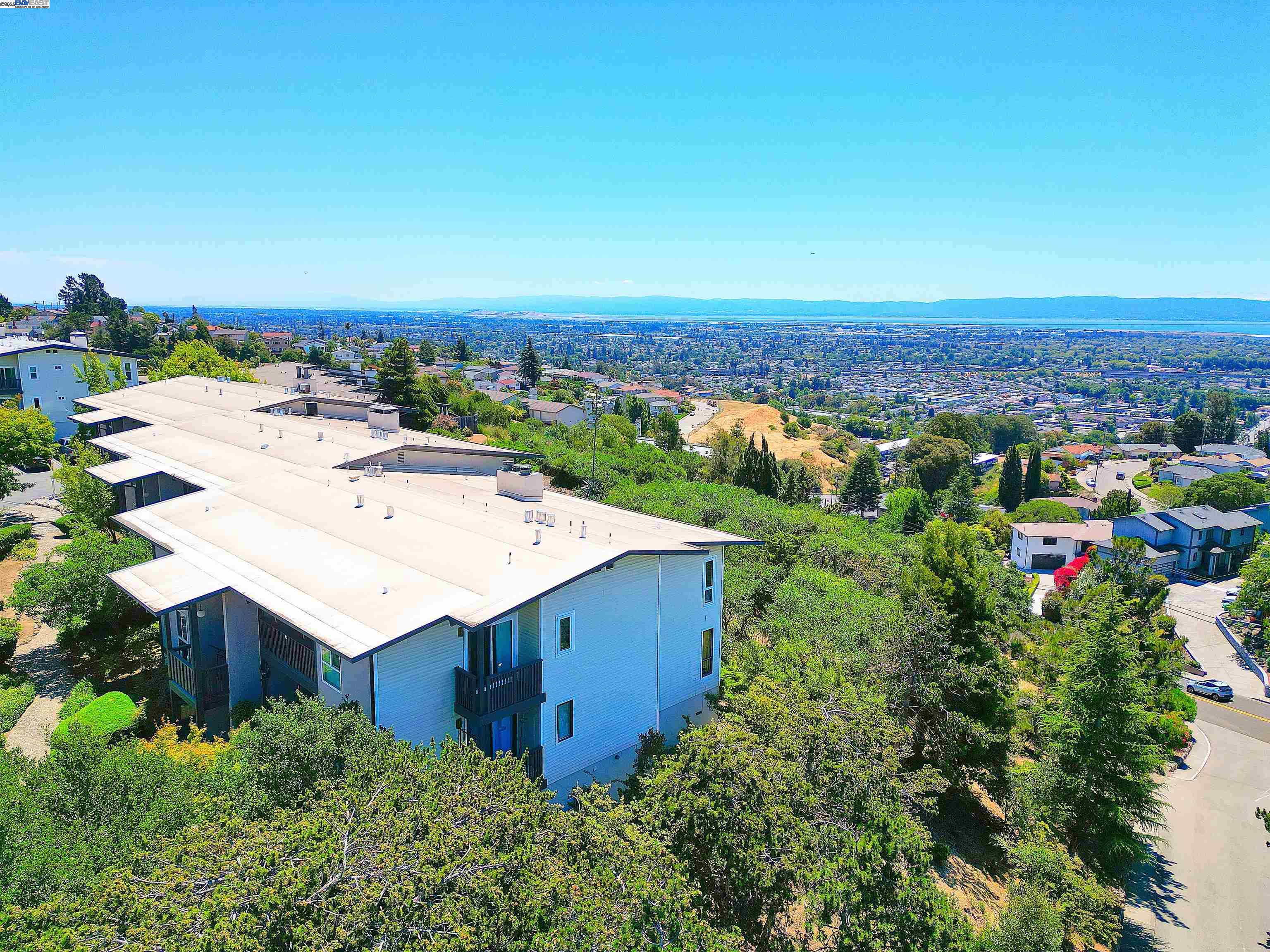 Detail Gallery Image 30 of 39 For 19100 Crest Ave #23,  Castro Valley,  CA 94546 - 2 Beds | 1 Baths