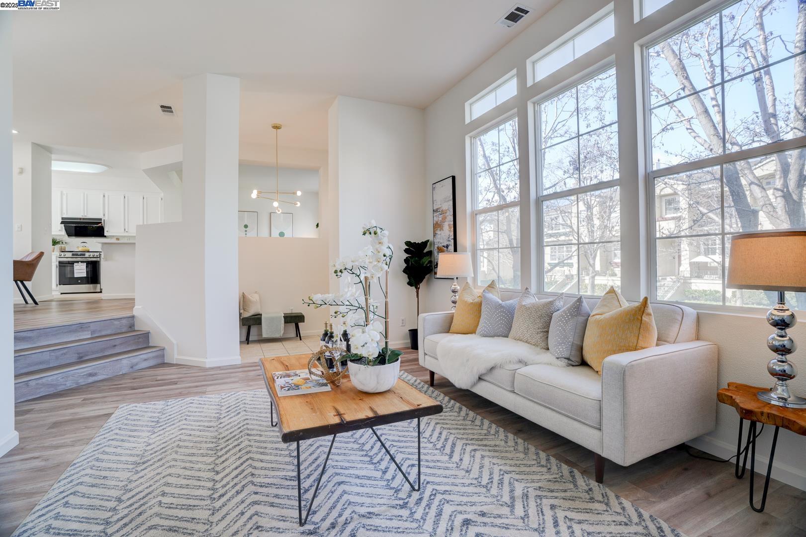 Detail Gallery Image 12 of 60 For 3541 Madison Common, Fremont,  CA 94538 - 3 Beds | 2/1 Baths