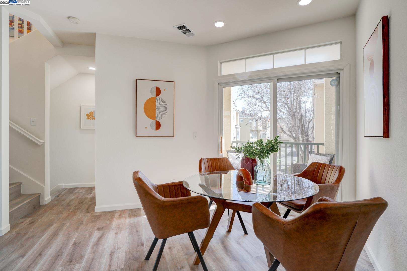 Detail Gallery Image 17 of 60 For 3541 Madison Common, Fremont,  CA 94538 - 3 Beds | 2/1 Baths