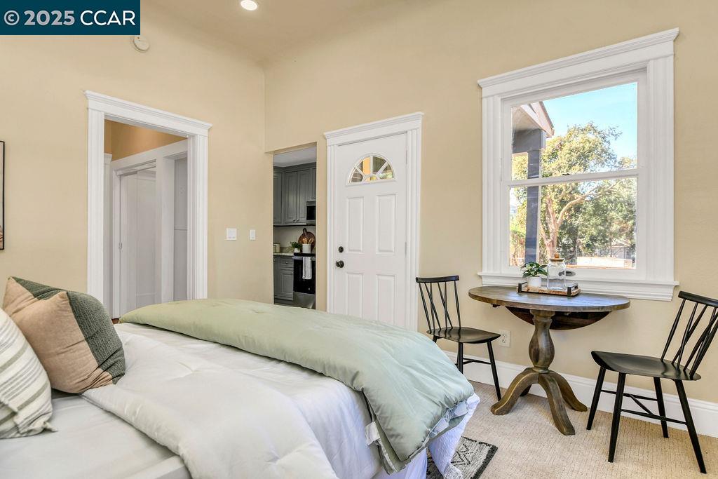 Detail Gallery Image 21 of 54 For 4100 Alhambra Way, Martinez,  CA 94553 - 5 Beds | 3/1 Baths