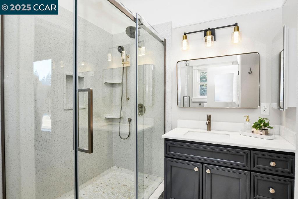 Detail Gallery Image 30 of 54 For 4100 Alhambra Way, Martinez,  CA 94553 - 5 Beds | 3/1 Baths