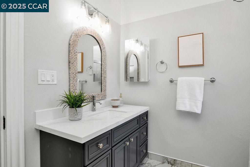 Detail Gallery Image 33 of 54 For 4100 Alhambra Way, Martinez,  CA 94553 - 5 Beds | 3/1 Baths