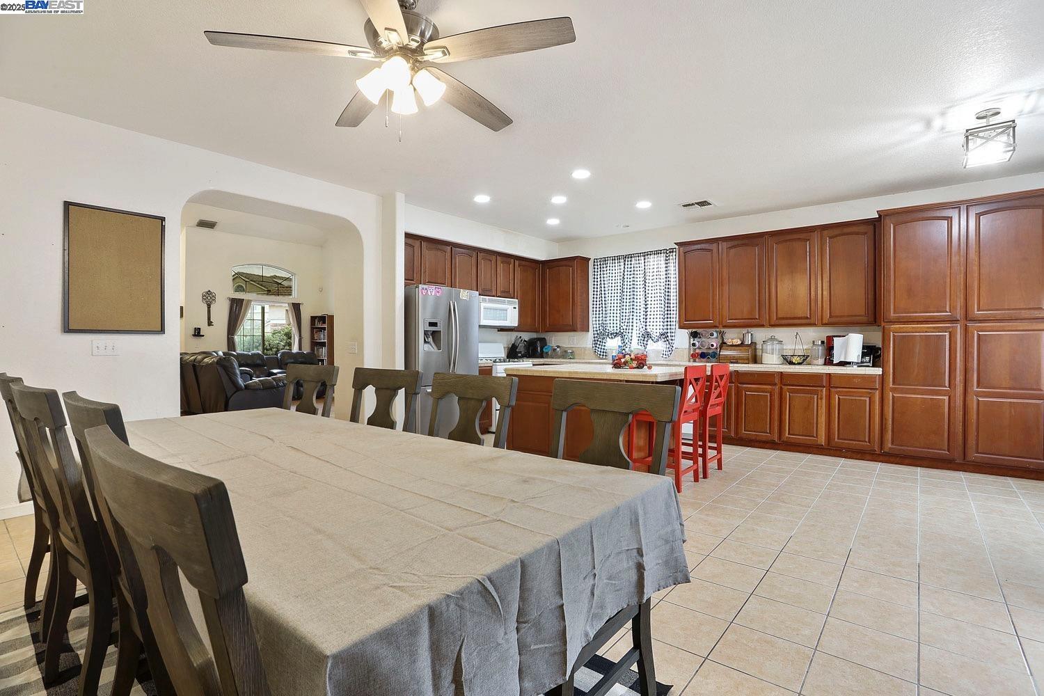 Detail Gallery Image 5 of 21 For , Stockton,  CA 95212 - 5 Beds | 3/1 Baths