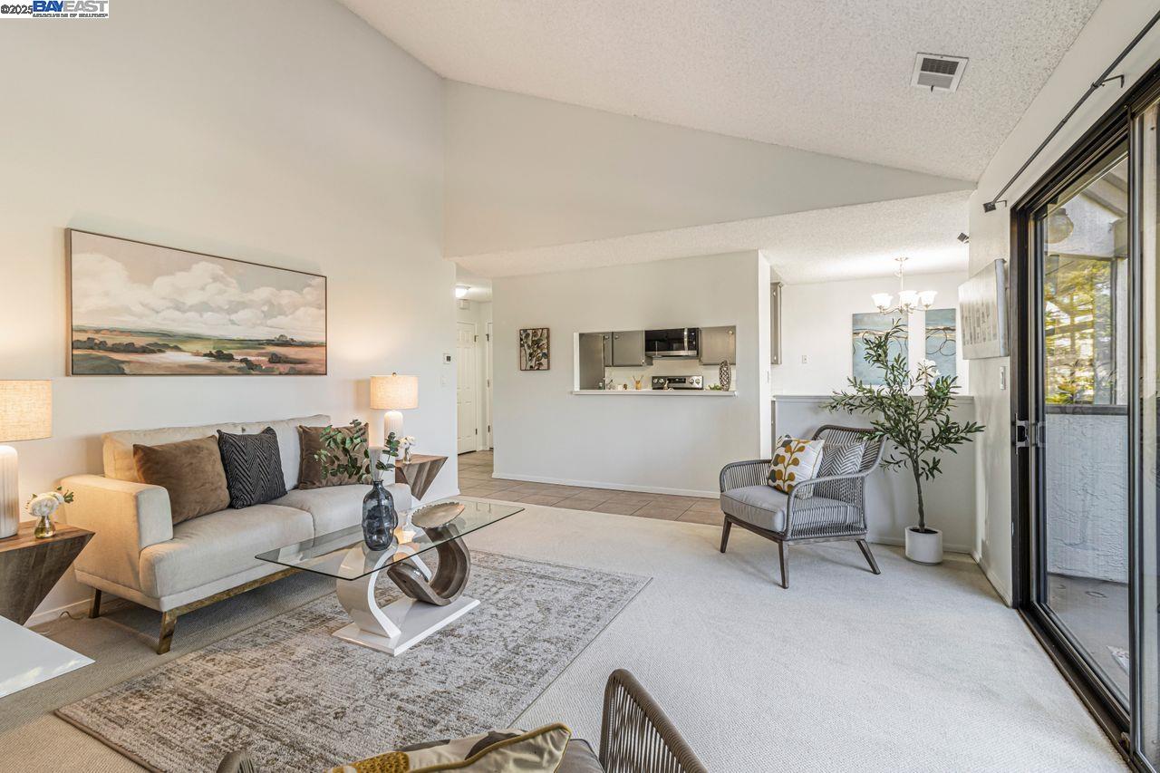 Photo #5: 41095191 Listing 