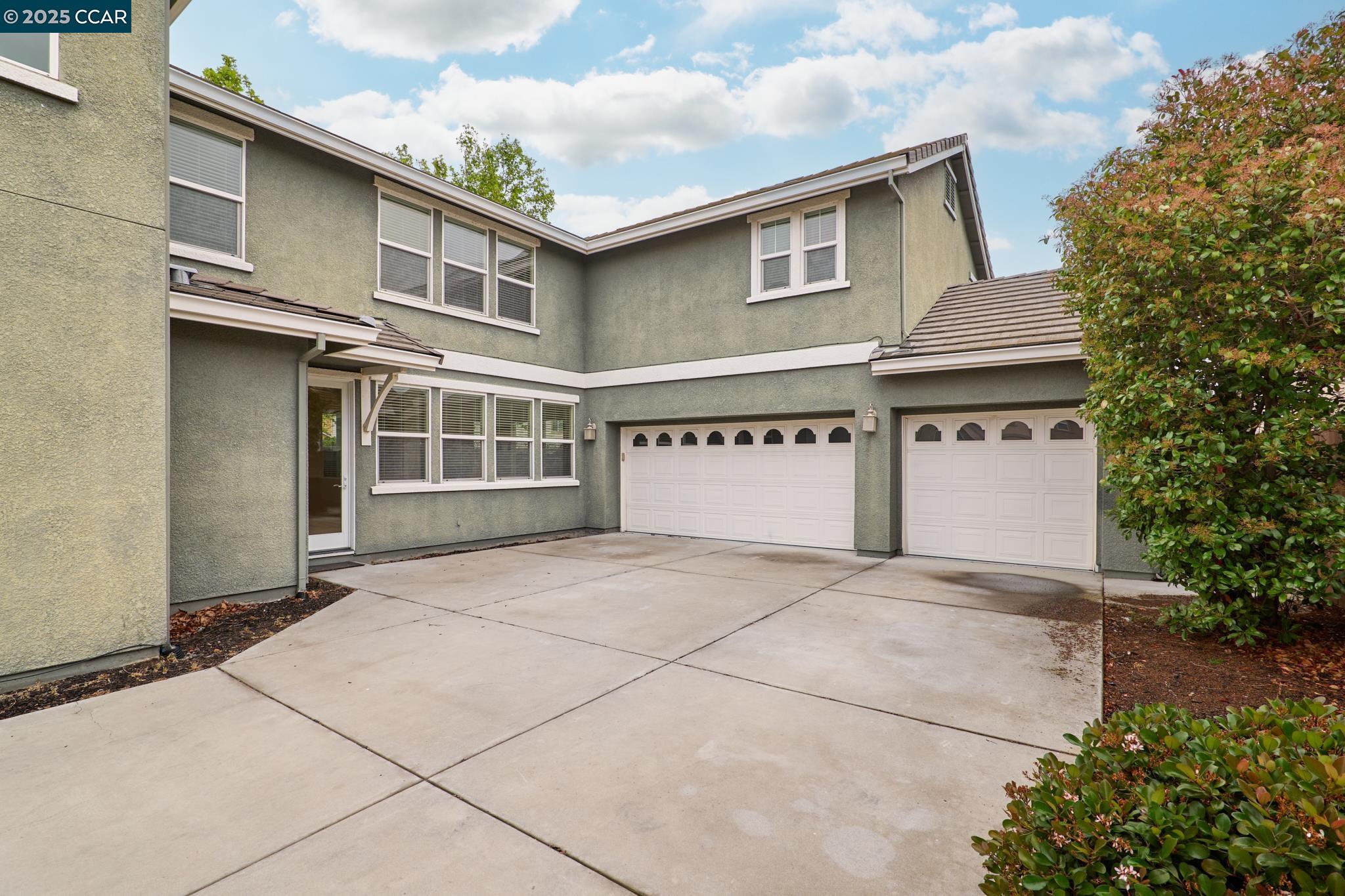 Detail Gallery Image 3 of 38 For 4874 Snowy Egret Way, Oakley,  CA 94561 - 4 Beds | 2/1 Baths