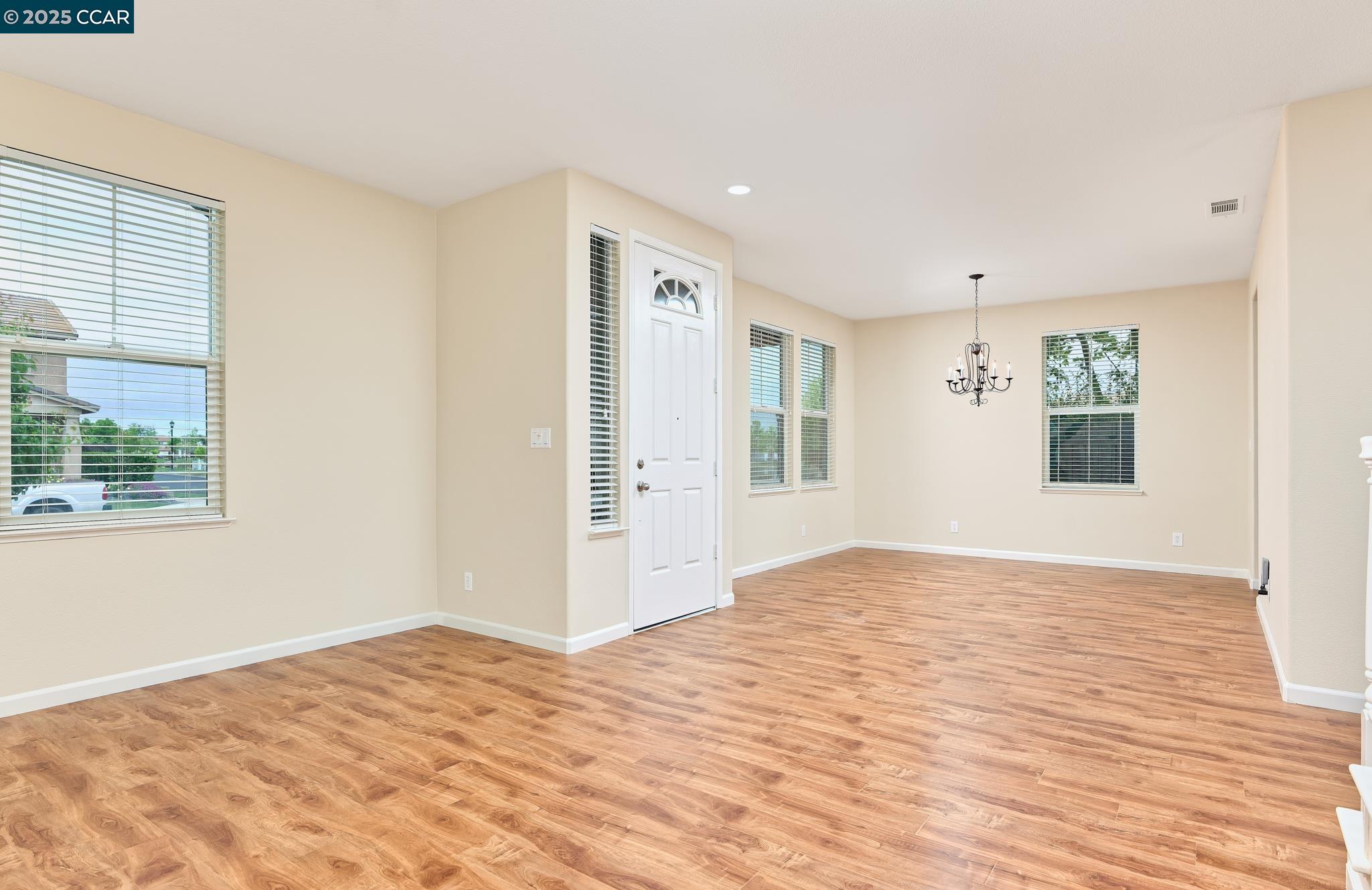 Detail Gallery Image 24 of 38 For 4874 Snowy Egret Way, Oakley,  CA 94561 - 4 Beds | 2/1 Baths