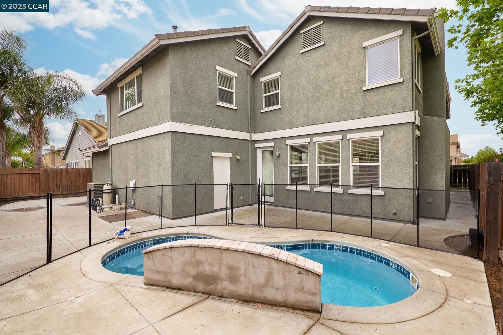 Detail Gallery Image 5 of 38 For 4874 Snowy Egret Way, Oakley,  CA 94561 - 4 Beds | 2/1 Baths