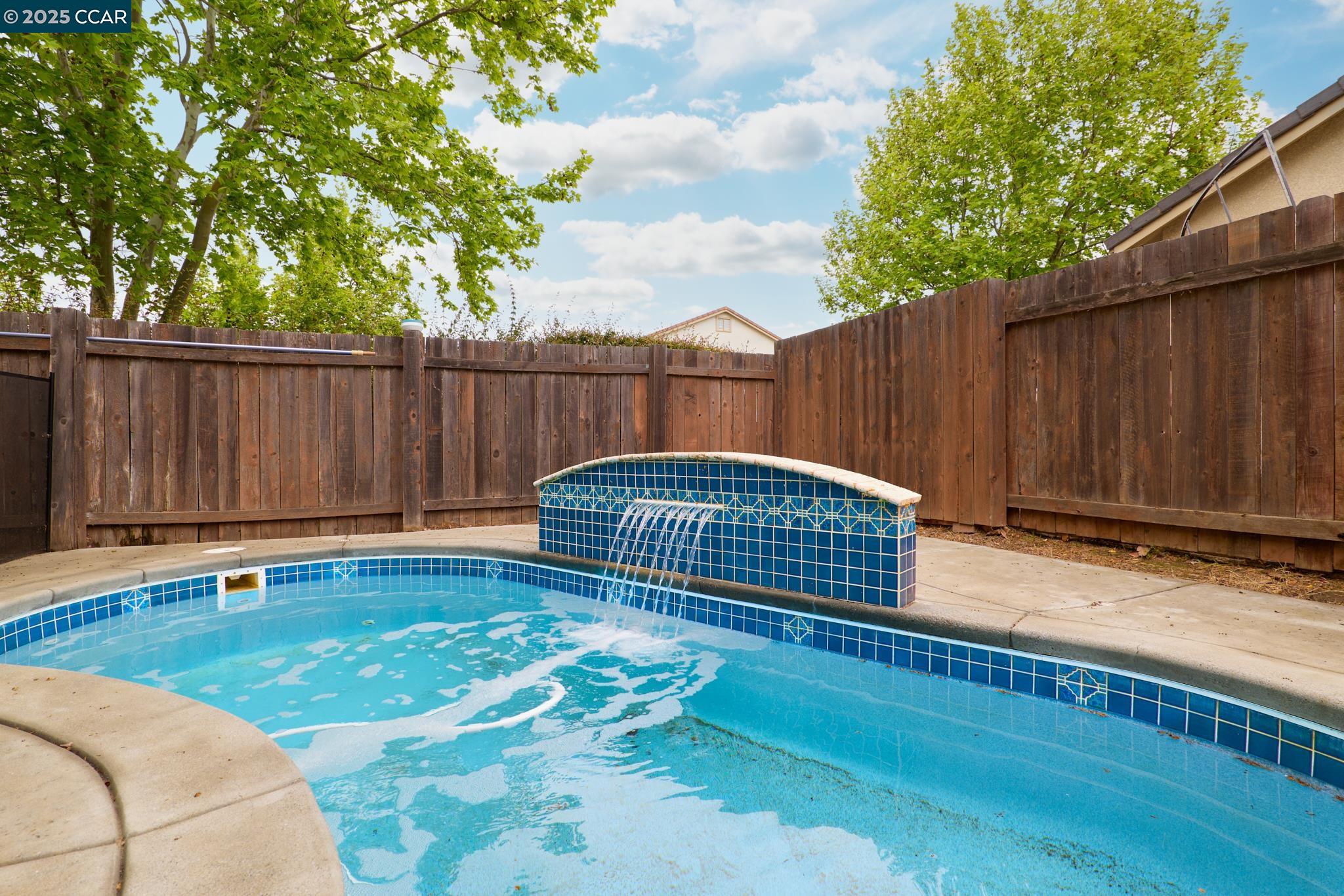Detail Gallery Image 6 of 38 For 4874 Snowy Egret Way, Oakley,  CA 94561 - 4 Beds | 2/1 Baths