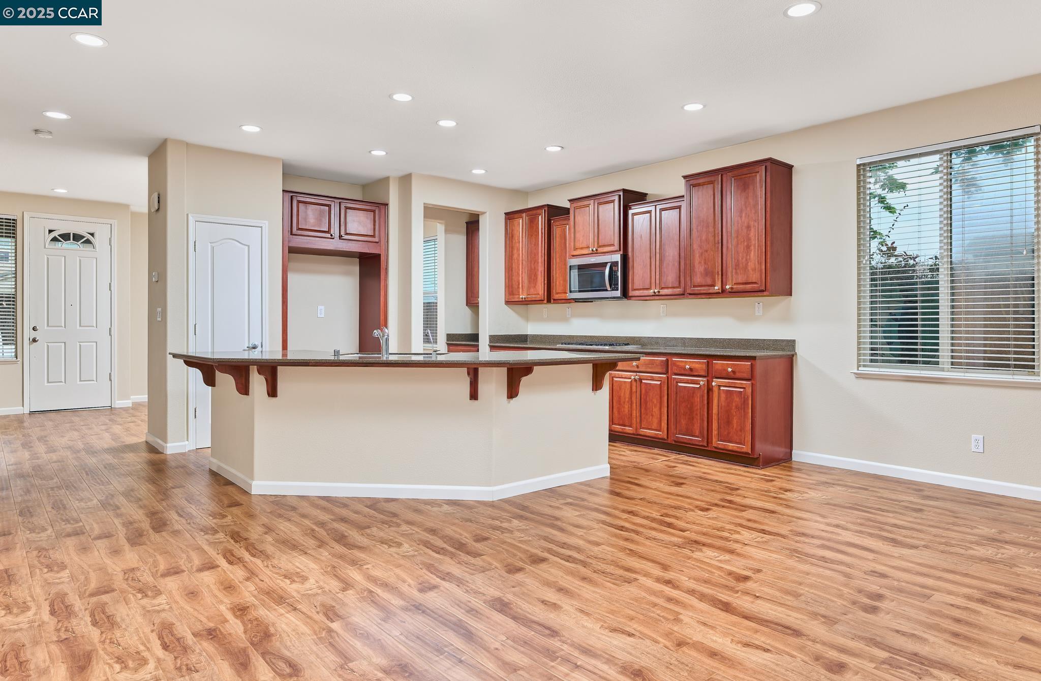 Detail Gallery Image 10 of 38 For 4874 Snowy Egret Way, Oakley,  CA 94561 - 4 Beds | 2/1 Baths