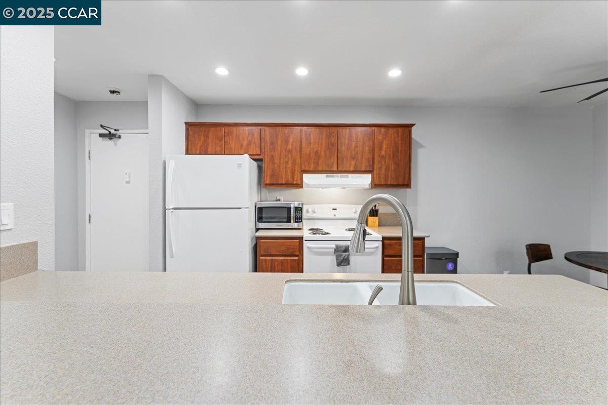 property-img