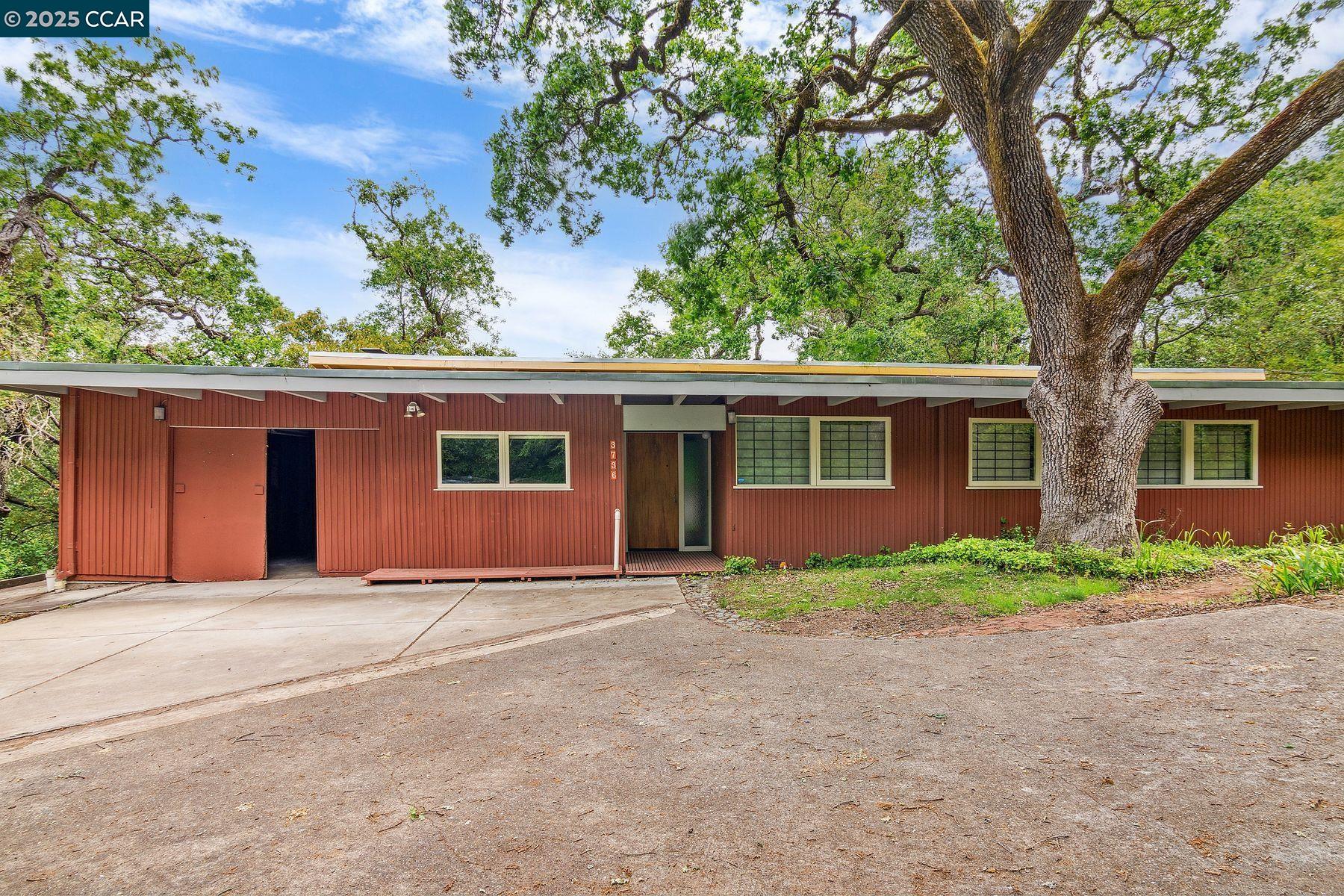 Detail Gallery Image 1 of 1 For 3736 Highland Rd, Lafayette,  CA 94549 - 3 Beds | 2/1 Baths