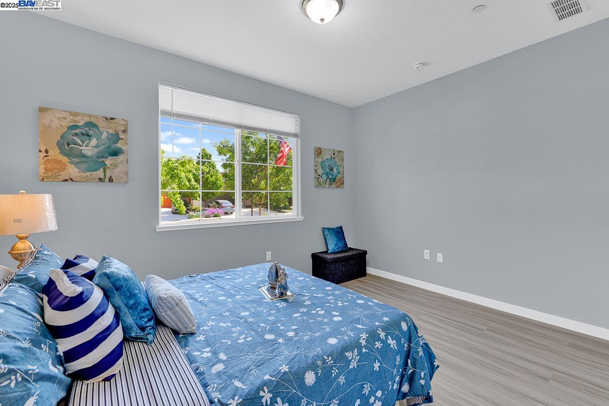 Detail Gallery Image 24 of 56 For 18 Prescott Cir, Oakley,  CA 94561 - 4 Beds | 3 Baths