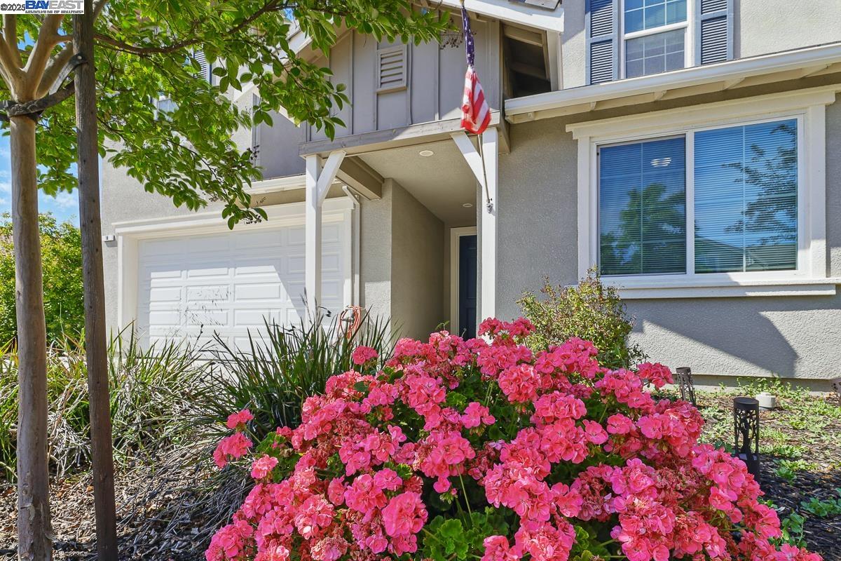 Detail Gallery Image 4 of 56 For 18 Prescott Cir, Oakley,  CA 94561 - 4 Beds | 3 Baths