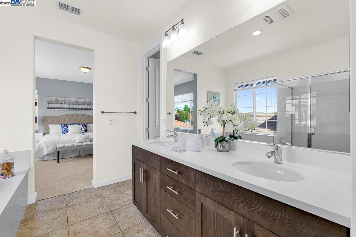 Detail Gallery Image 36 of 56 For 18 Prescott Cir, Oakley,  CA 94561 - 4 Beds | 3 Baths