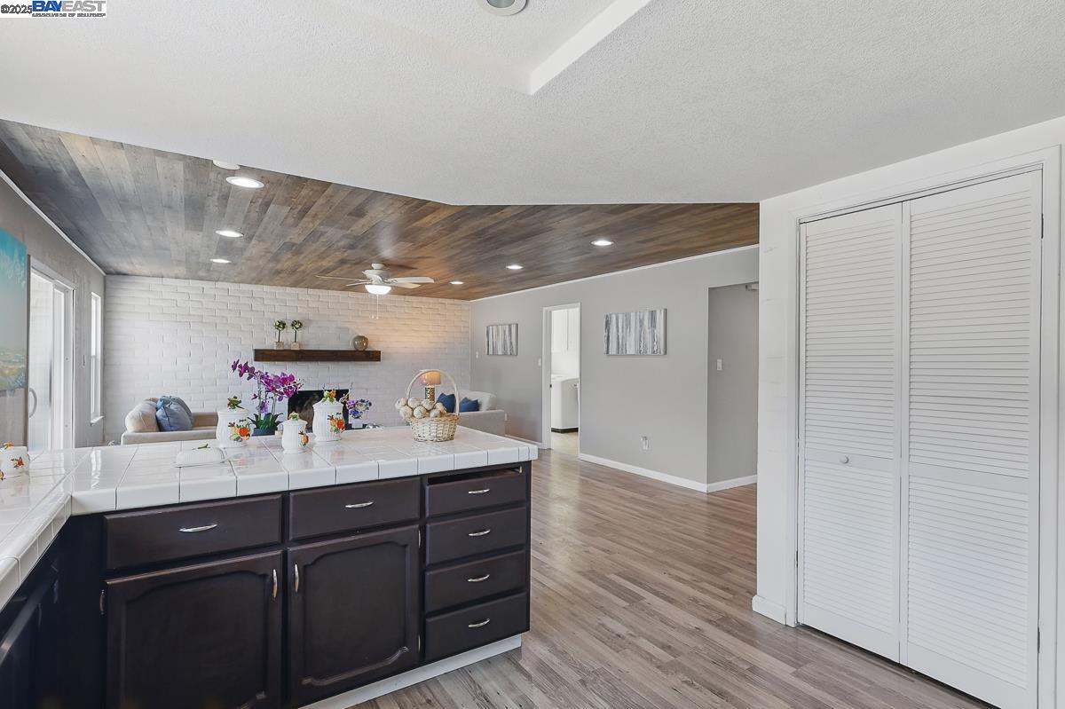 Detail Gallery Image 23 of 60 For 305 Granite Cir, Antioch,  CA 94509 - 4 Beds | 2/1 Baths