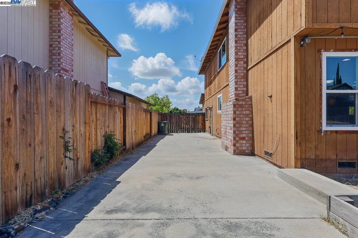 Detail Gallery Image 57 of 60 For 305 Granite Cir, Antioch,  CA 94509 - 4 Beds | 2/1 Baths