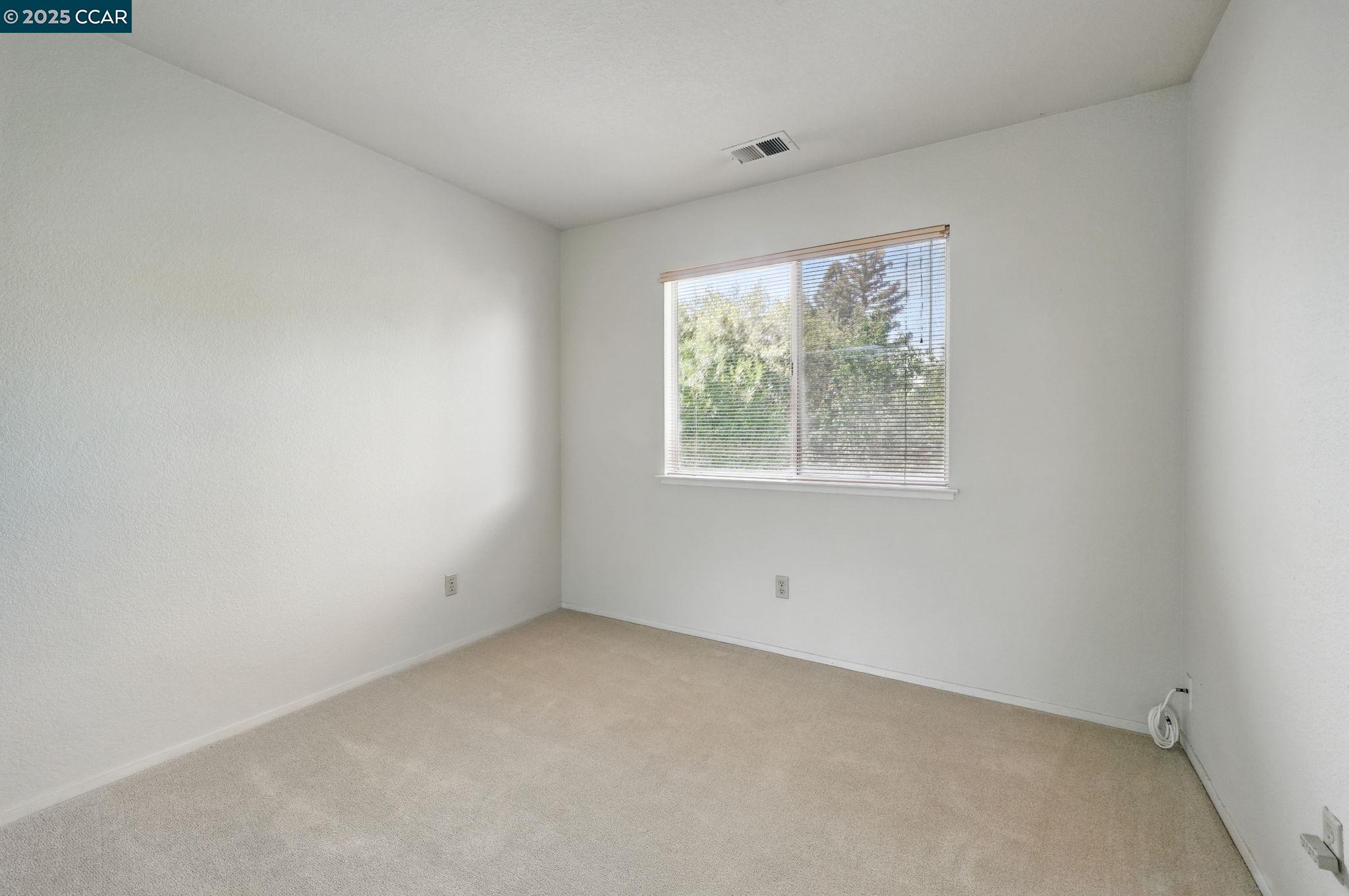 Detail Gallery Image 28 of 41 For 47 La Canada Ct, Clayton,  CA 94517 - 4 Beds | 2/1 Baths