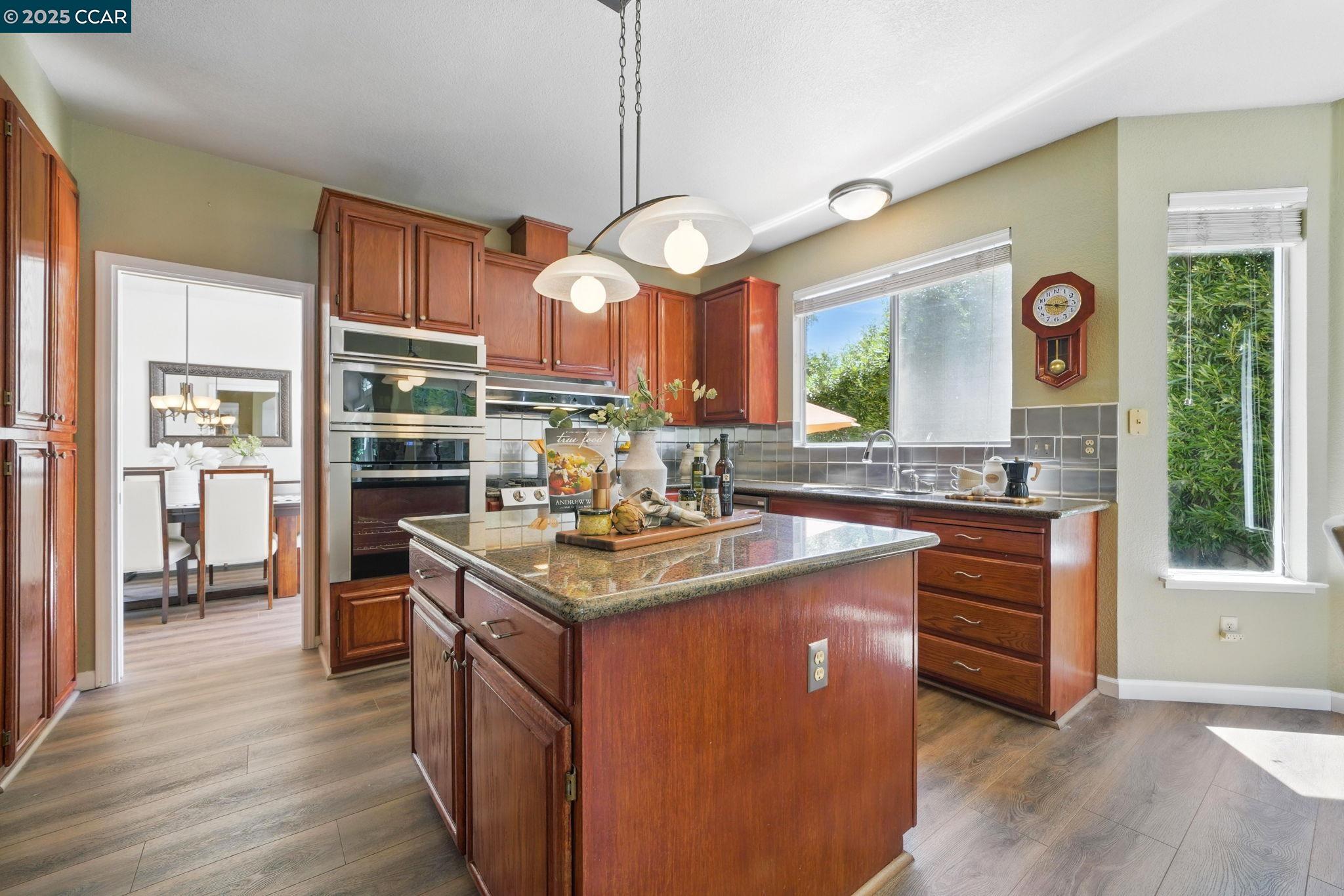 Detail Gallery Image 9 of 41 For 47 La Canada Ct, Clayton,  CA 94517 - 4 Beds | 2/1 Baths