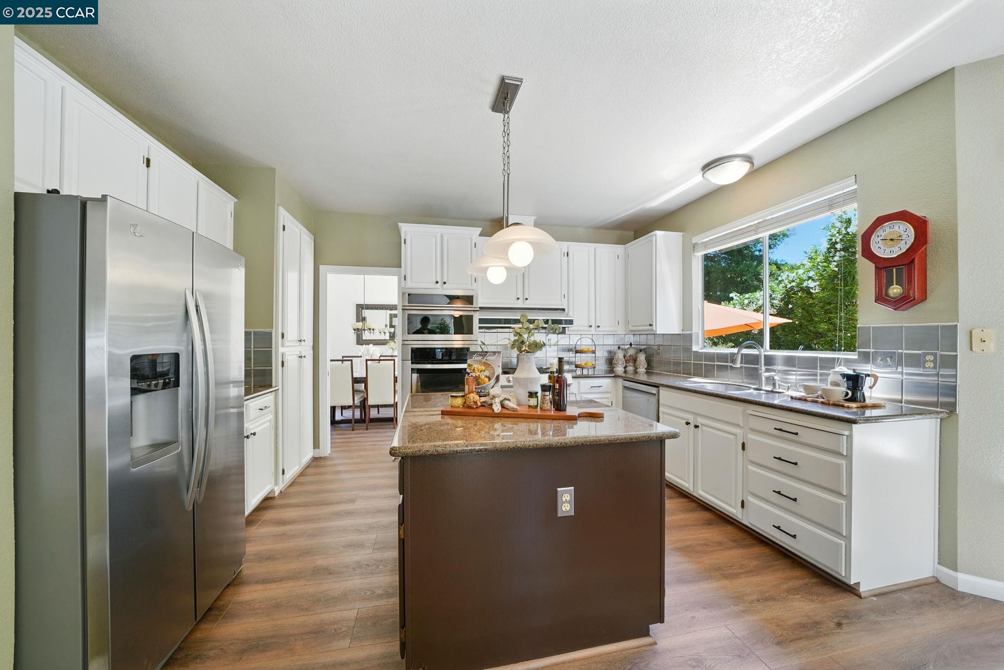 Detail Gallery Image 9 of 43 For 47 La Canada Ct, Clayton,  CA 94517 - 4 Beds | 2/1 Baths