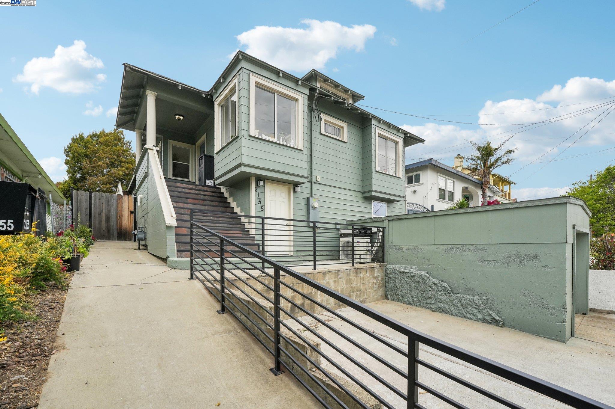 Detail Gallery Image 9 of 60 For 2155 42nd Ave, Oakland,  CA 94601 - – Beds | – Baths