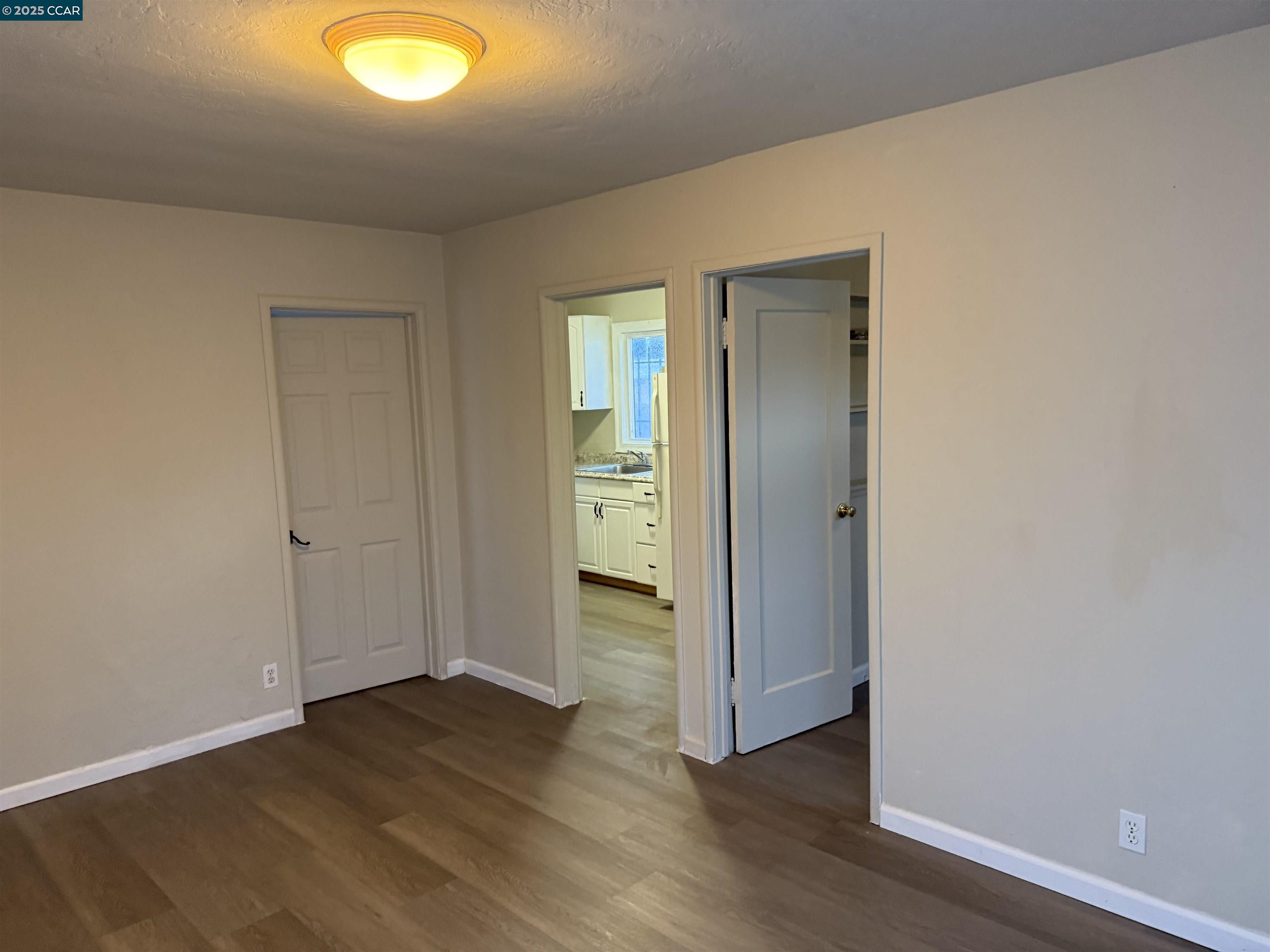 Detail Gallery Image 7 of 8 For 4028 E 18th St, Oakland,  CA 94601 - – Beds | – Baths