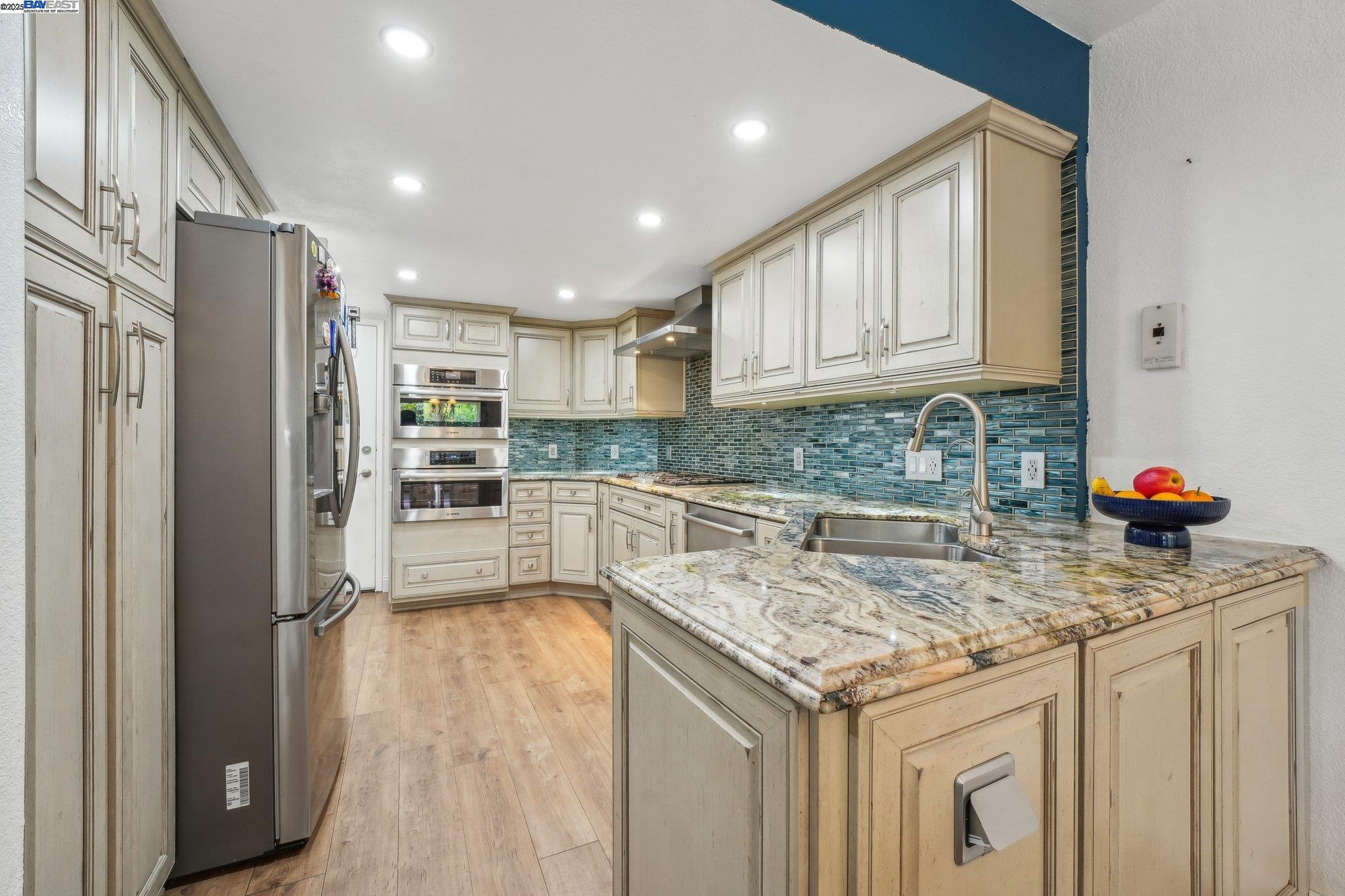 Detail Gallery Image 13 of 57 For 2986 Liberty Dr, Pleasanton,  CA 94566 - 3 Beds | 2/1 Baths