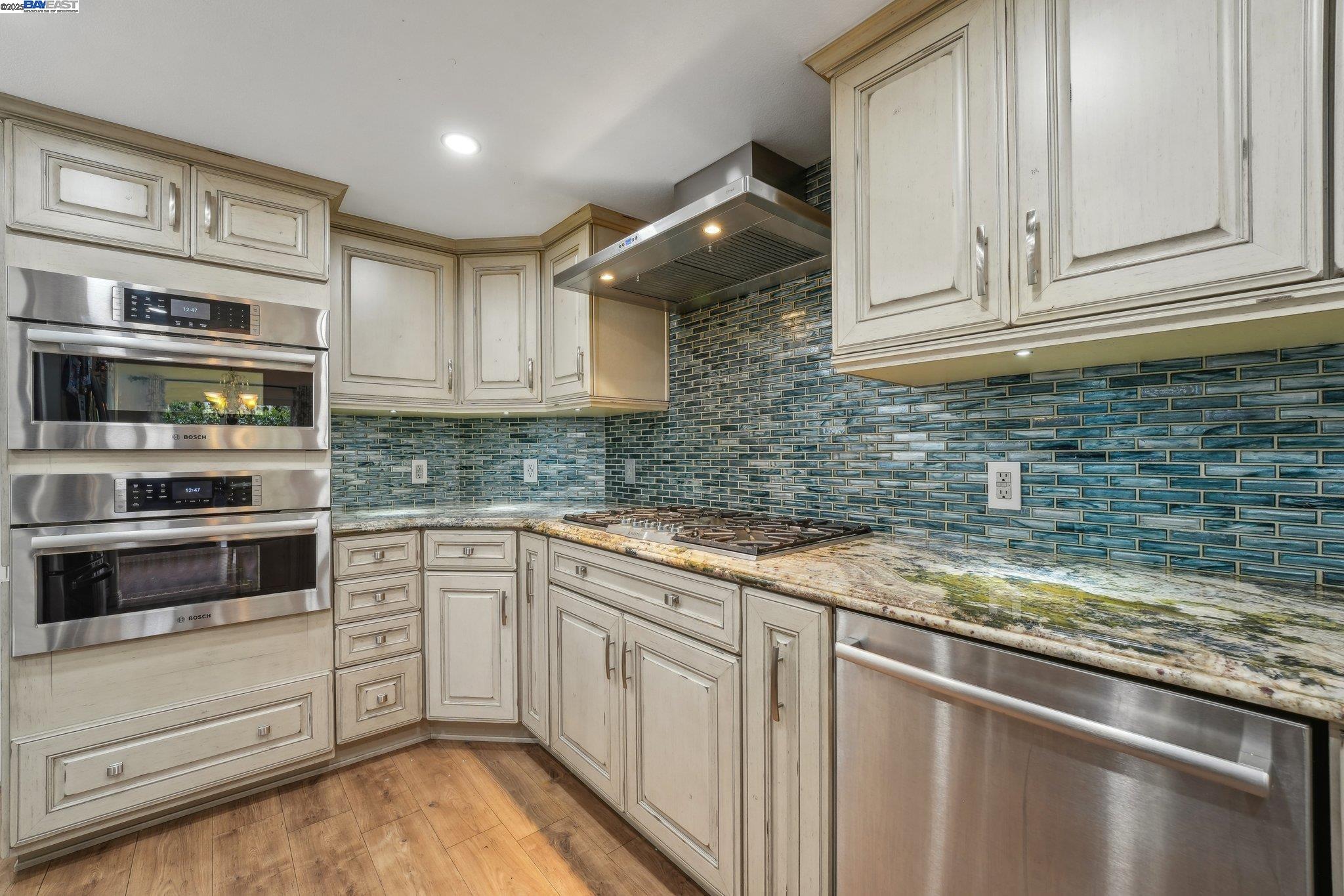 Detail Gallery Image 15 of 57 For 2986 Liberty Dr, Pleasanton,  CA 94566 - 3 Beds | 2/1 Baths