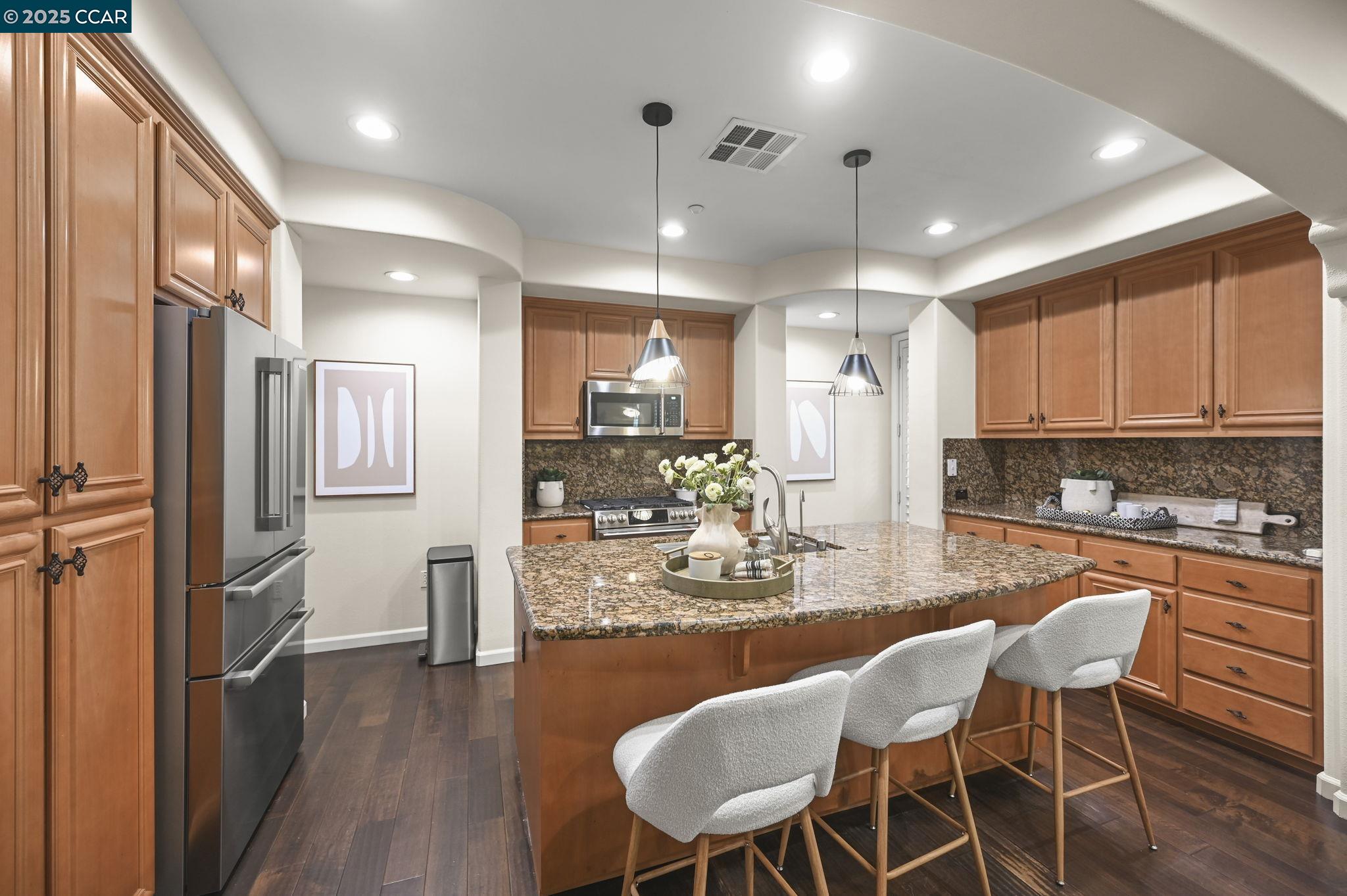 Detail Gallery Image 10 of 53 For 7774 Stoneleaf Rd, San Ramon,  CA 94582 - 3 Beds | 3 Baths
