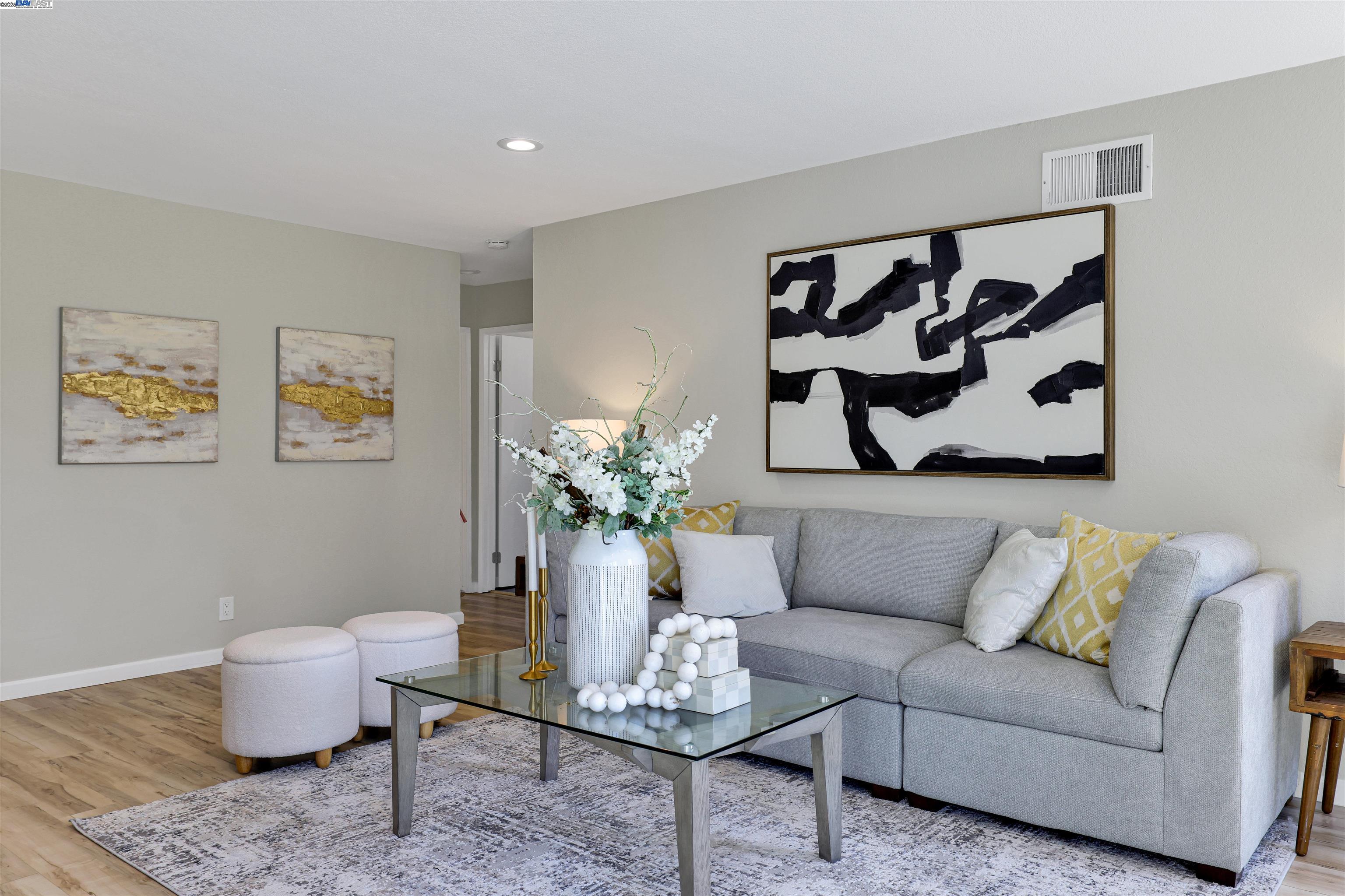 Detail Gallery Image 14 of 44 For 225 Kansas Way, Fremont,  CA 94539 - 3 Beds | 2 Baths